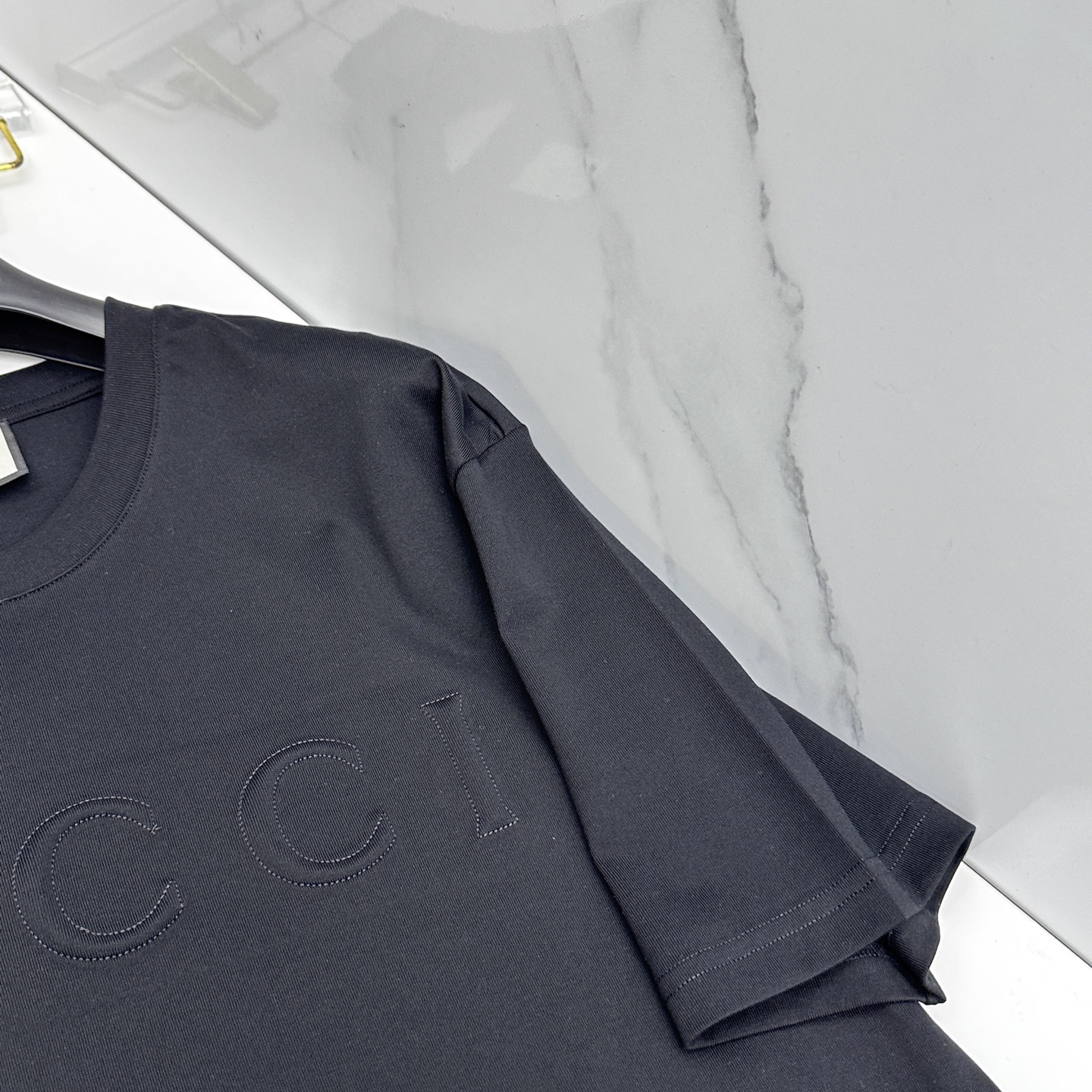 🆕Gucci 新款首发专柜最新款短袖圆领T恤 高端订制 胸前品牌logo重工艺设计 高端长绒棉面料.手感