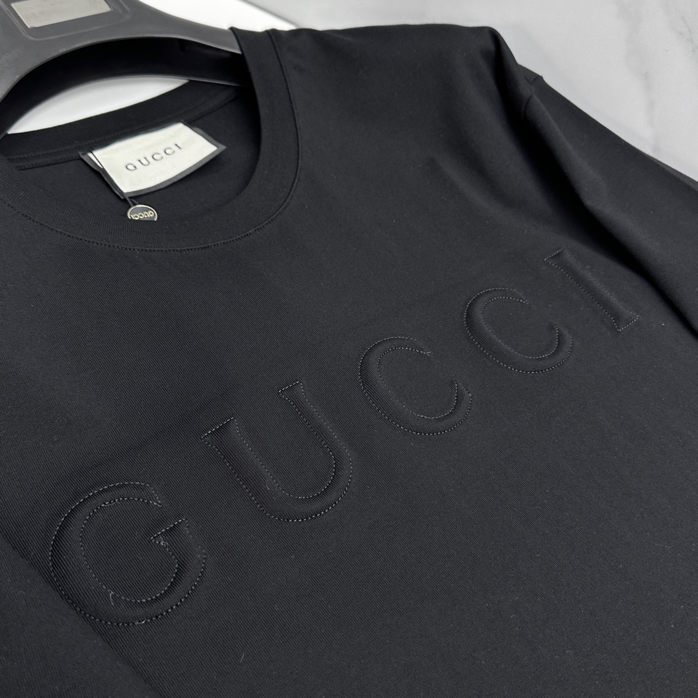 🆕Gucci 新款首发专柜最新款短袖圆领T恤 高端订制 胸前品牌logo重工艺设计 高端长绒棉面料.手感