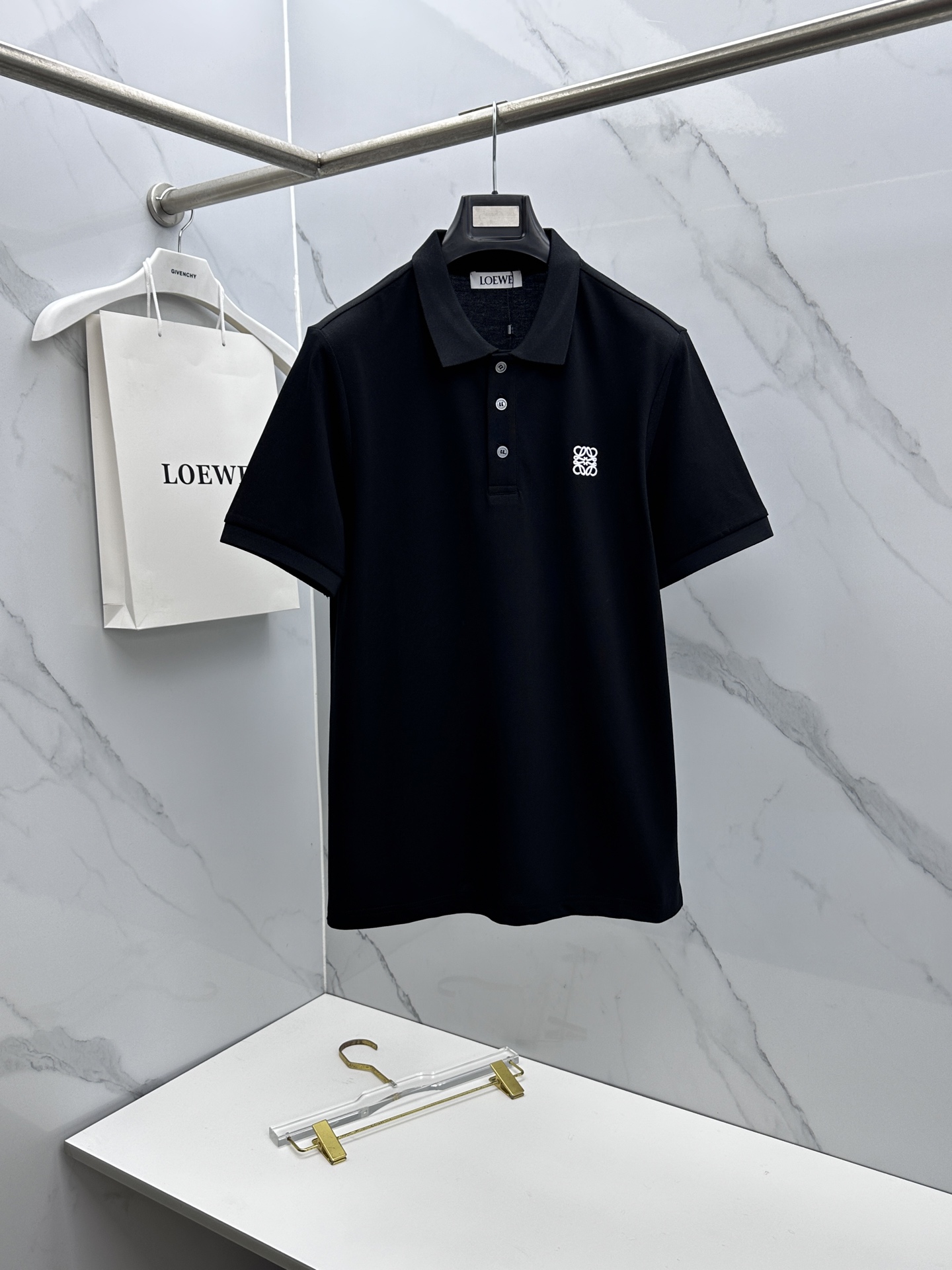 🆕LOEWE罗意威 2026春夏新款翻领Polo衫短袖T恤 简洁时尚百搭 胸口刺绣logo 螺纹针织领口