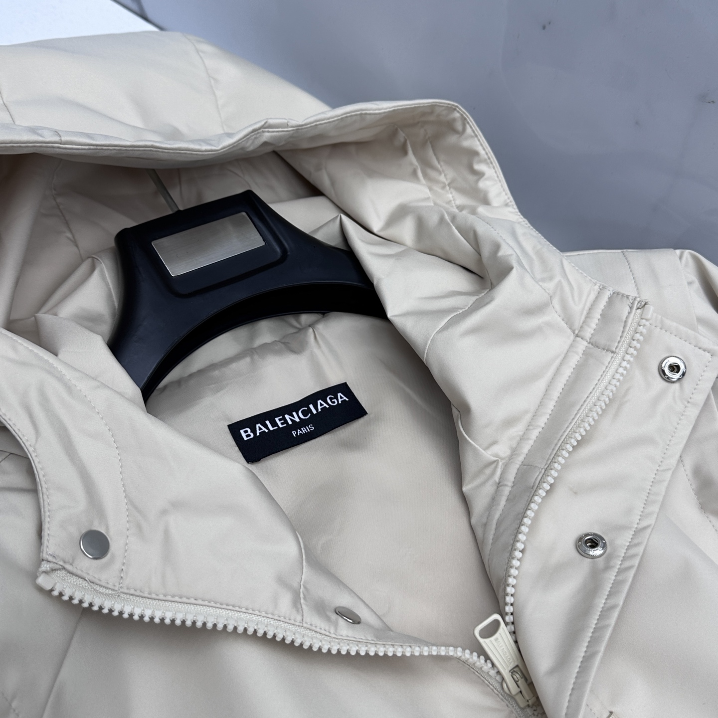 🆕 Balenciaga 巴黎世家 2026ss春季新款连帽夹克外套全高端版本！高定专柜面料辅料，透气舒