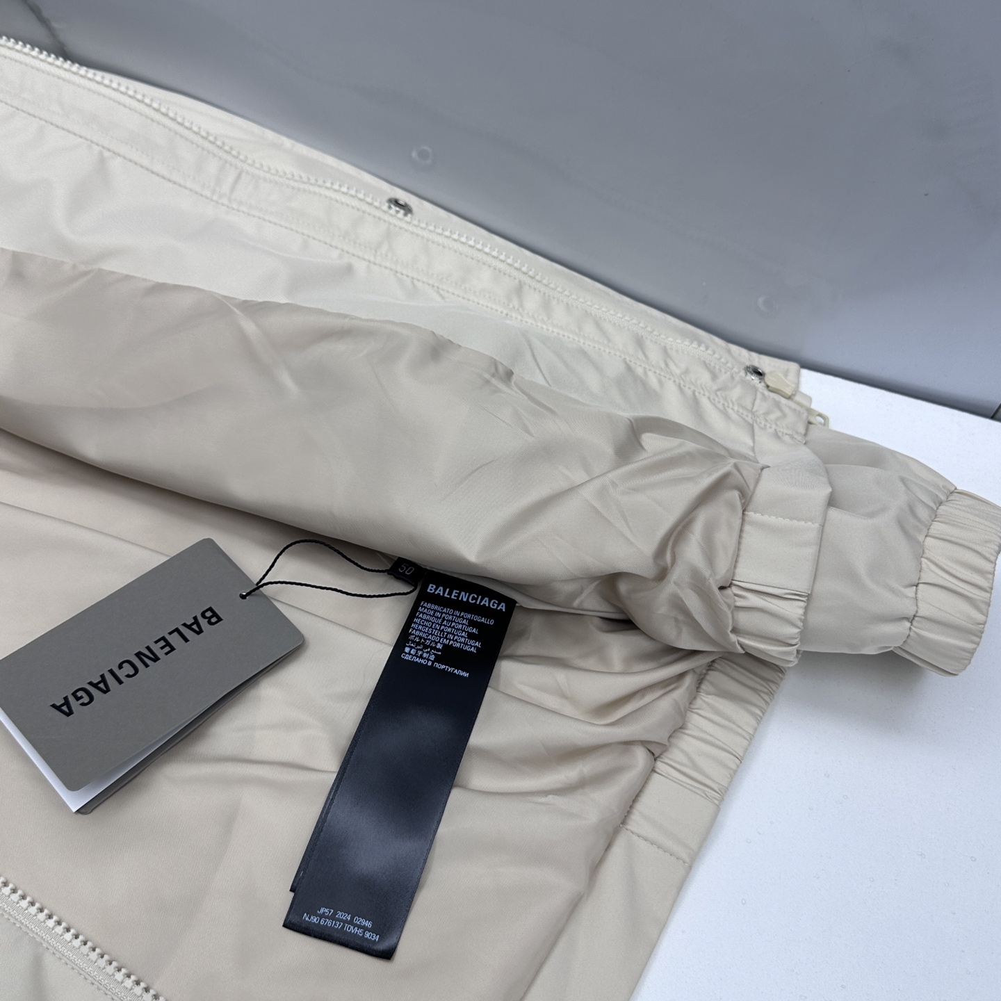 🆕 Balenciaga 巴黎世家 2026ss春季新款连帽夹克外套全高端版本！高定专柜面料辅料，透气舒