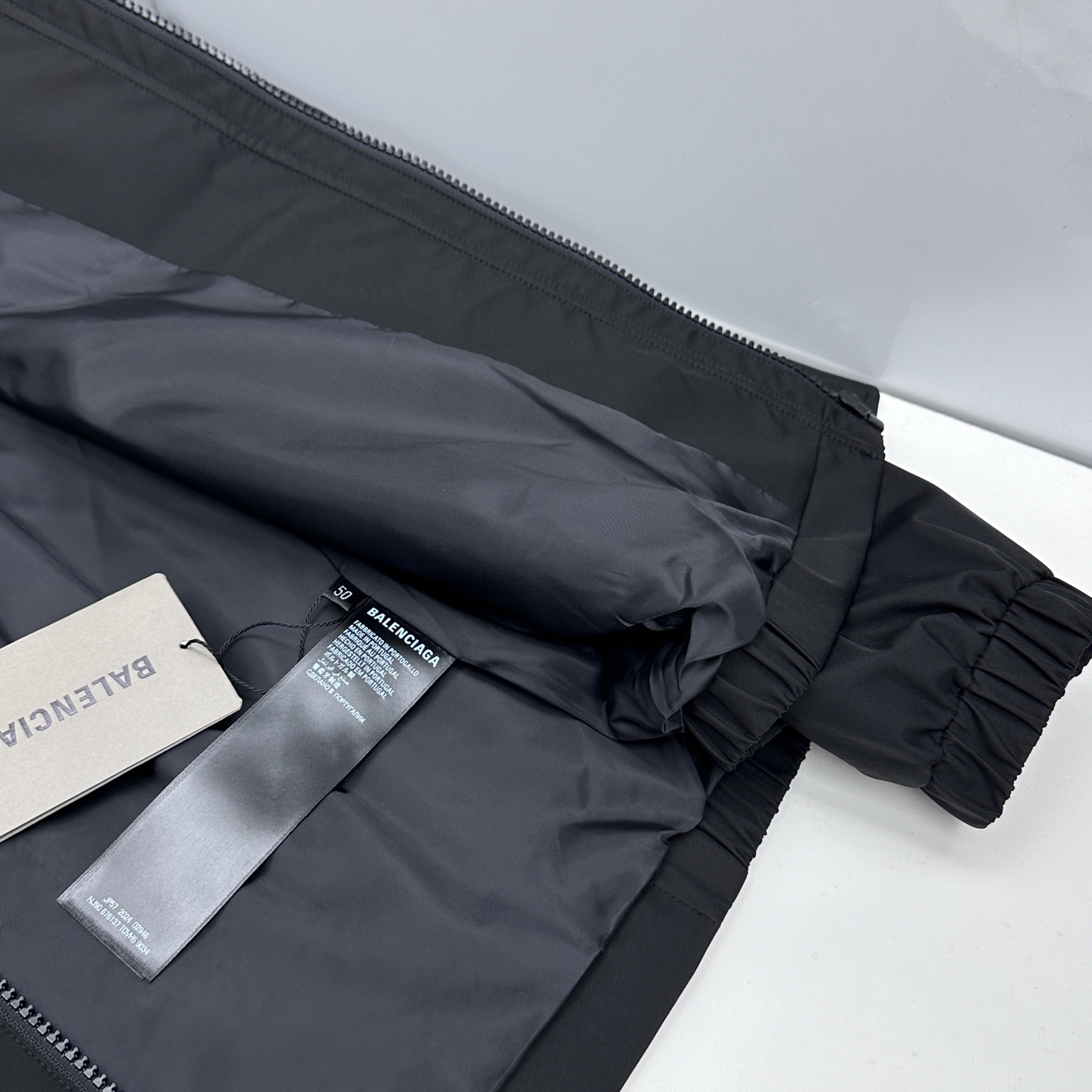 🆕 Balenciaga 巴黎世家 2026ss春季新款连帽夹克外套全高端版本！高定专柜面料辅料，透气舒
