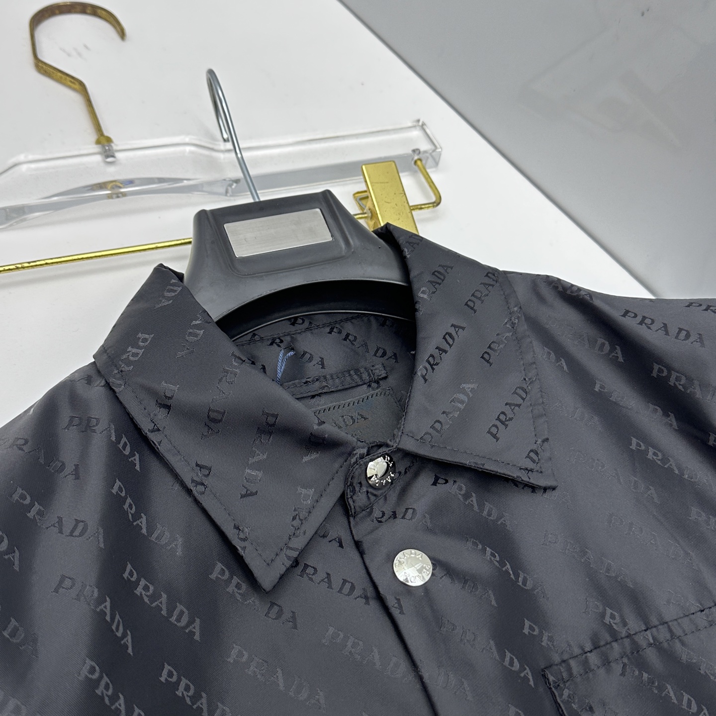 🆕Prada 普拉达 2026ss春季新款夹克外套全高端版本！高定专柜面料辅料，透气舒适度高，细节无可挑