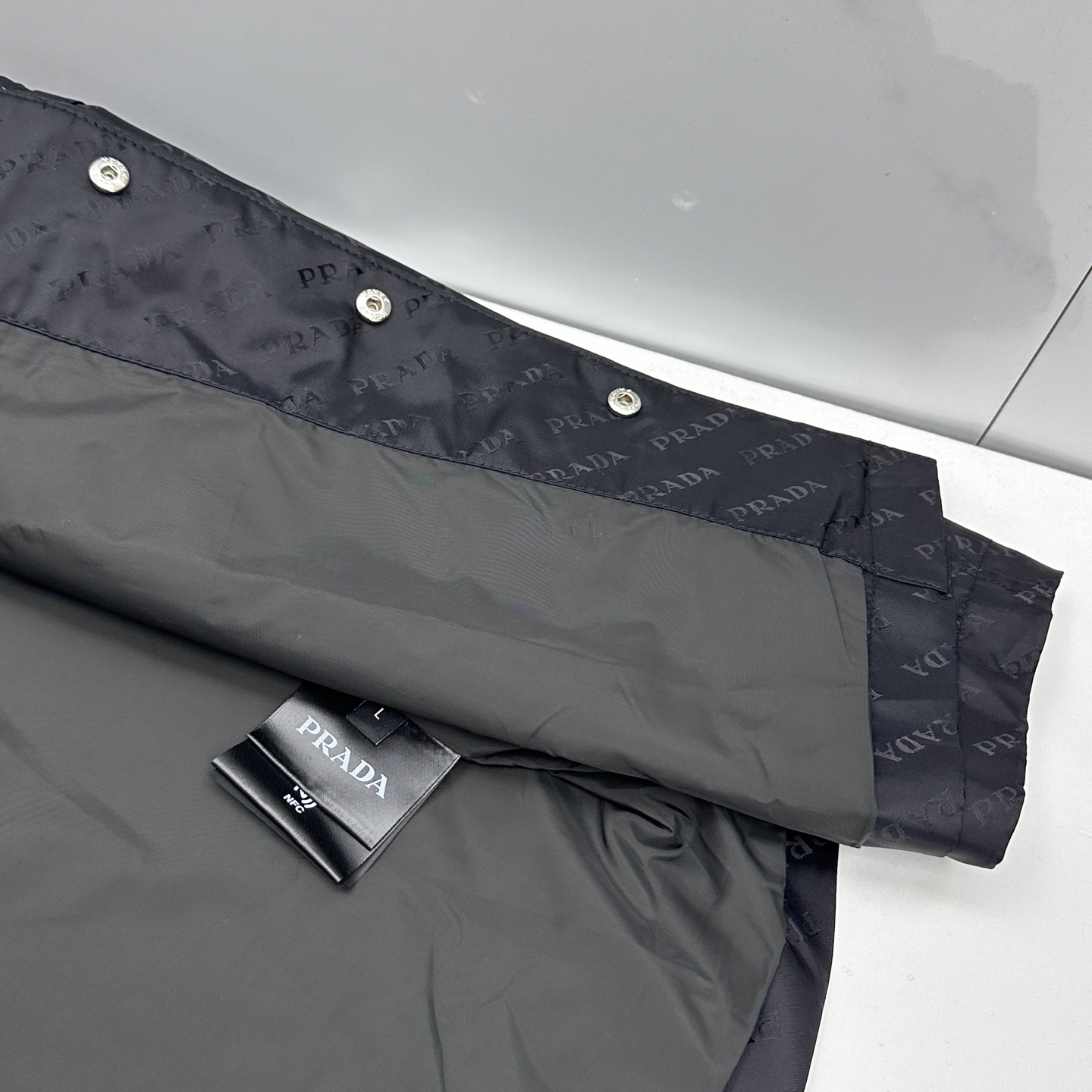 🆕Prada 普拉达 2026ss春季新款夹克外套全高端版本！高定专柜面料辅料，透气舒适度高，细节无可挑
