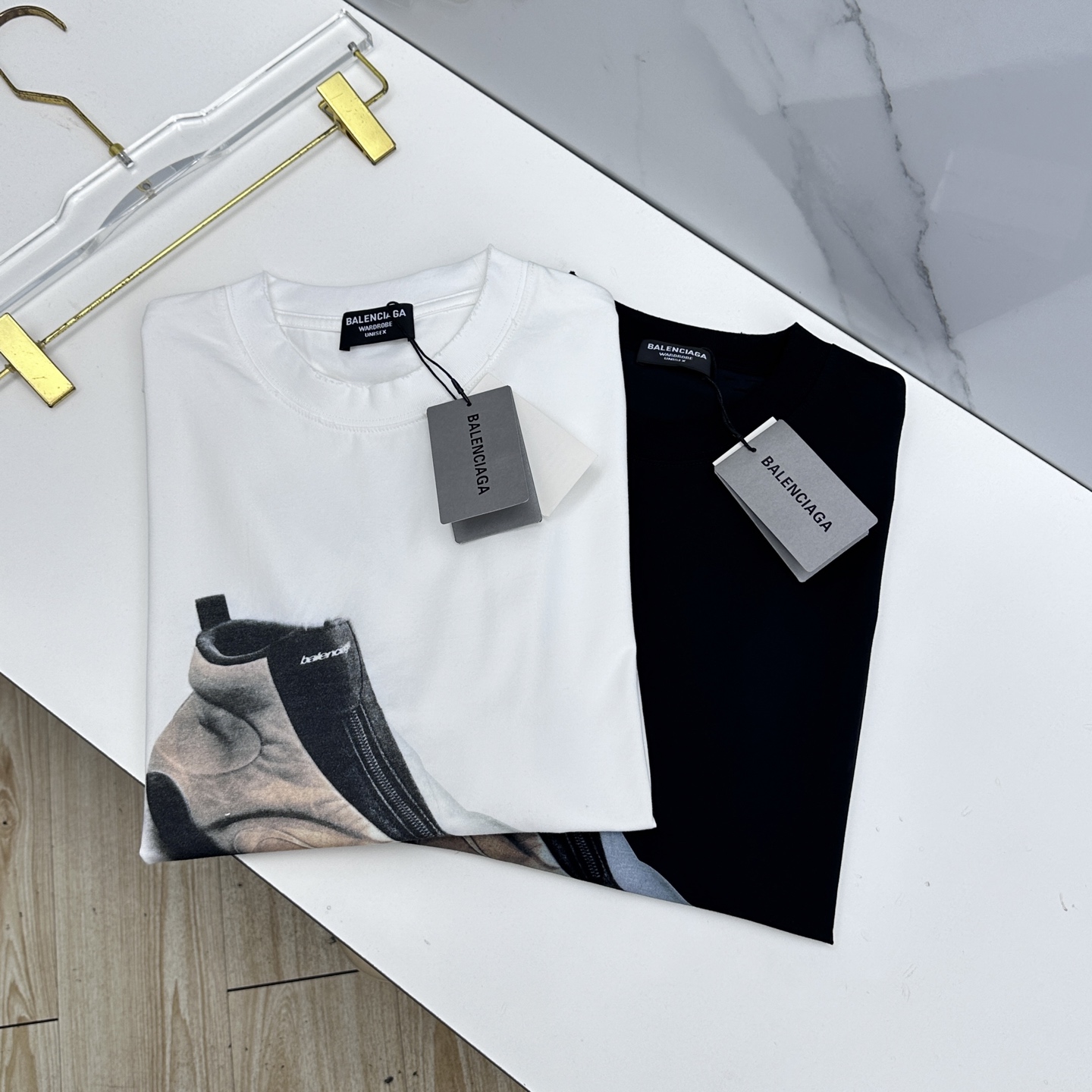 微阔🆕Balenciaga巴黎世家 新款首发专柜最新款短袖圆领T恤 高端订制 胸前品牌logo重工艺设计