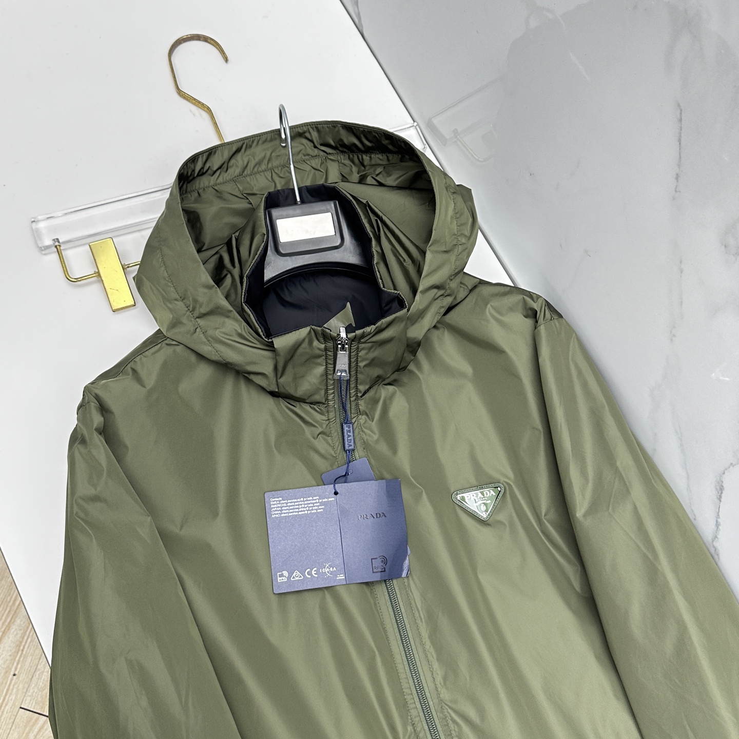 🆕Prada 普拉达 双面穿 2026ss春季新款连帽夹克外套全高端版本！高定专柜面料辅料，透气舒适度高