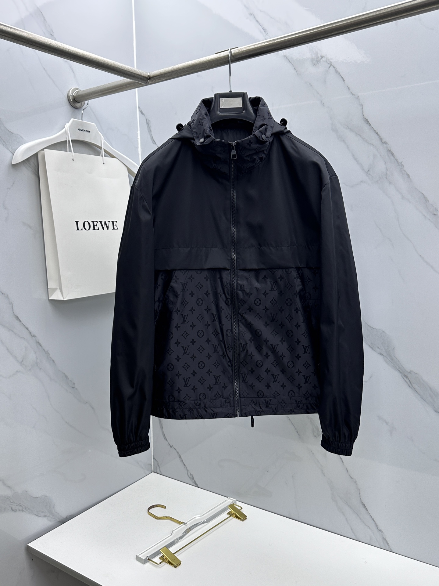 🆕LV 2026ss春季新款夹克外套全高端版本！高定专柜面料辅料，透气舒适度高，细节无可挑剔，做工考究工