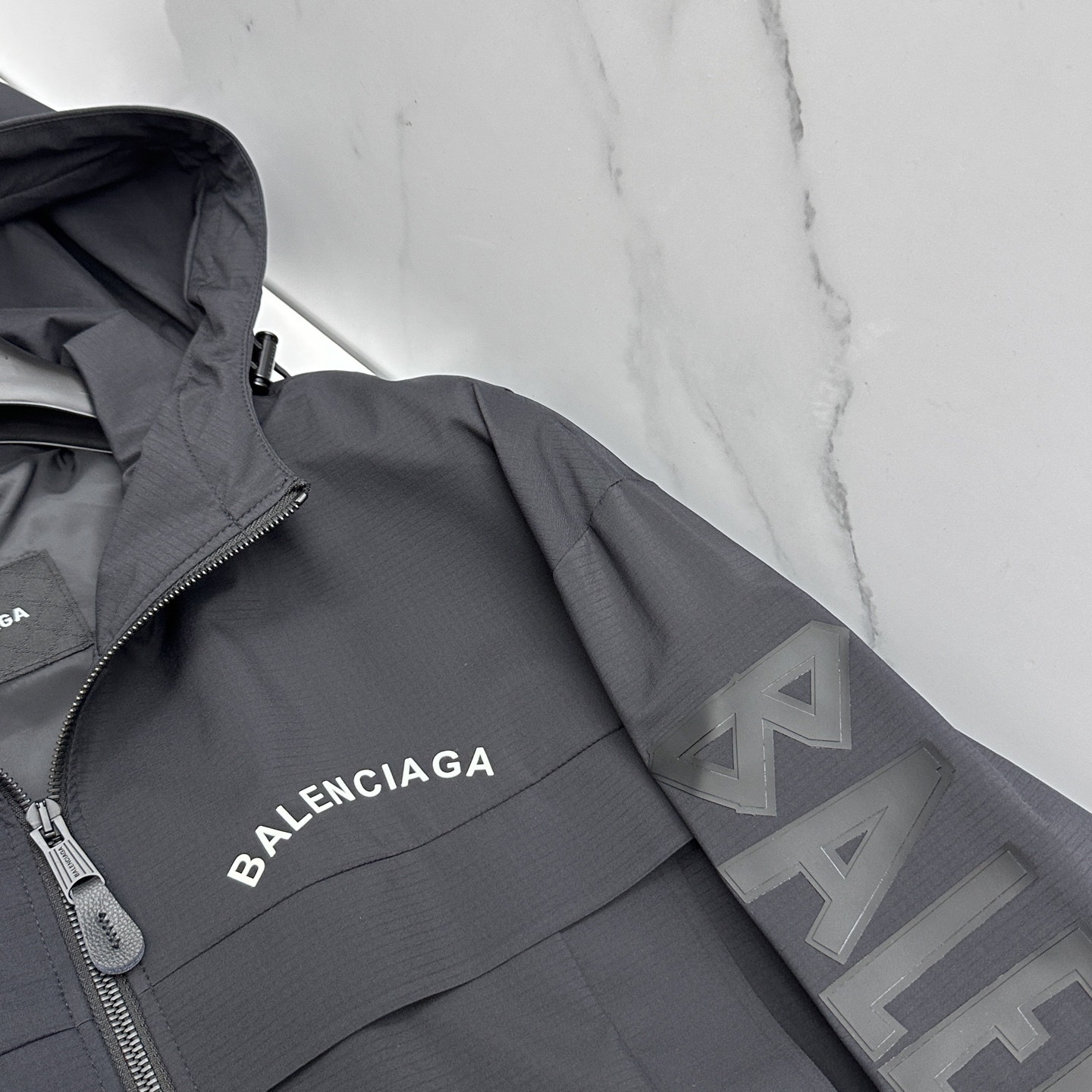 🆕Balenciaga 巴黎世家 2026ss春季新款连帽夹克外套全高端版本！高定专柜面料辅料，透气舒适