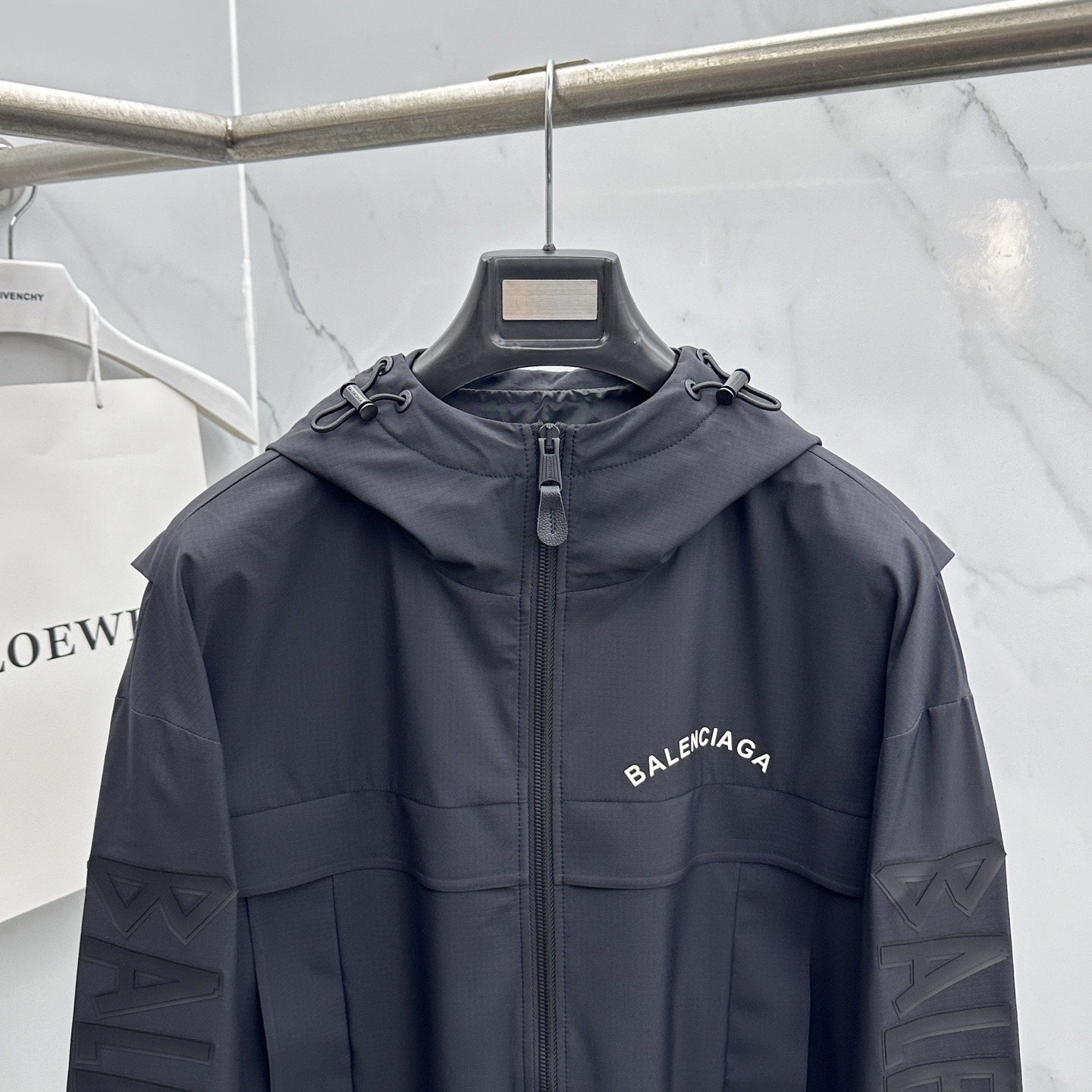 🆕Balenciaga 巴黎世家 2026ss春季新款连帽夹克外套全高端版本！高定专柜面料辅料，透气舒适