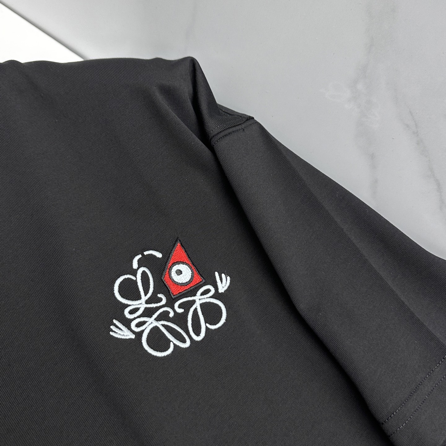 🆕LOEWE罗意威 新款首发专柜最新款短袖圆领T恤 高端订制官网同步 简约日常 胸前logo刺绣 高端长