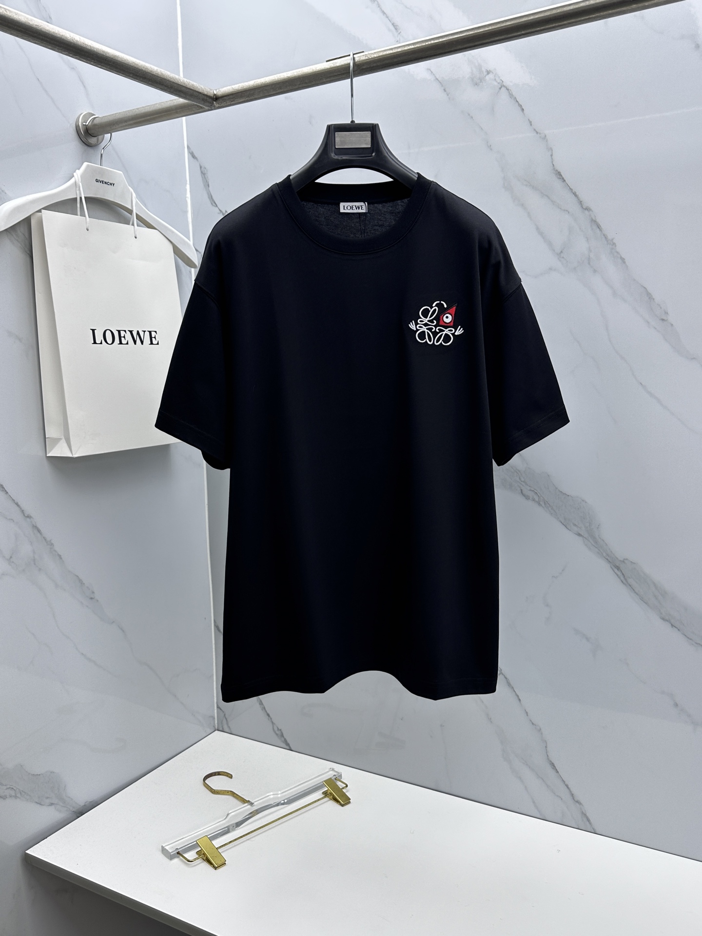 🆕LOEWE罗意威 新款首发专柜最新款短袖圆领T恤 高端订制官网同步 简约日常 胸前logo刺绣 高端长