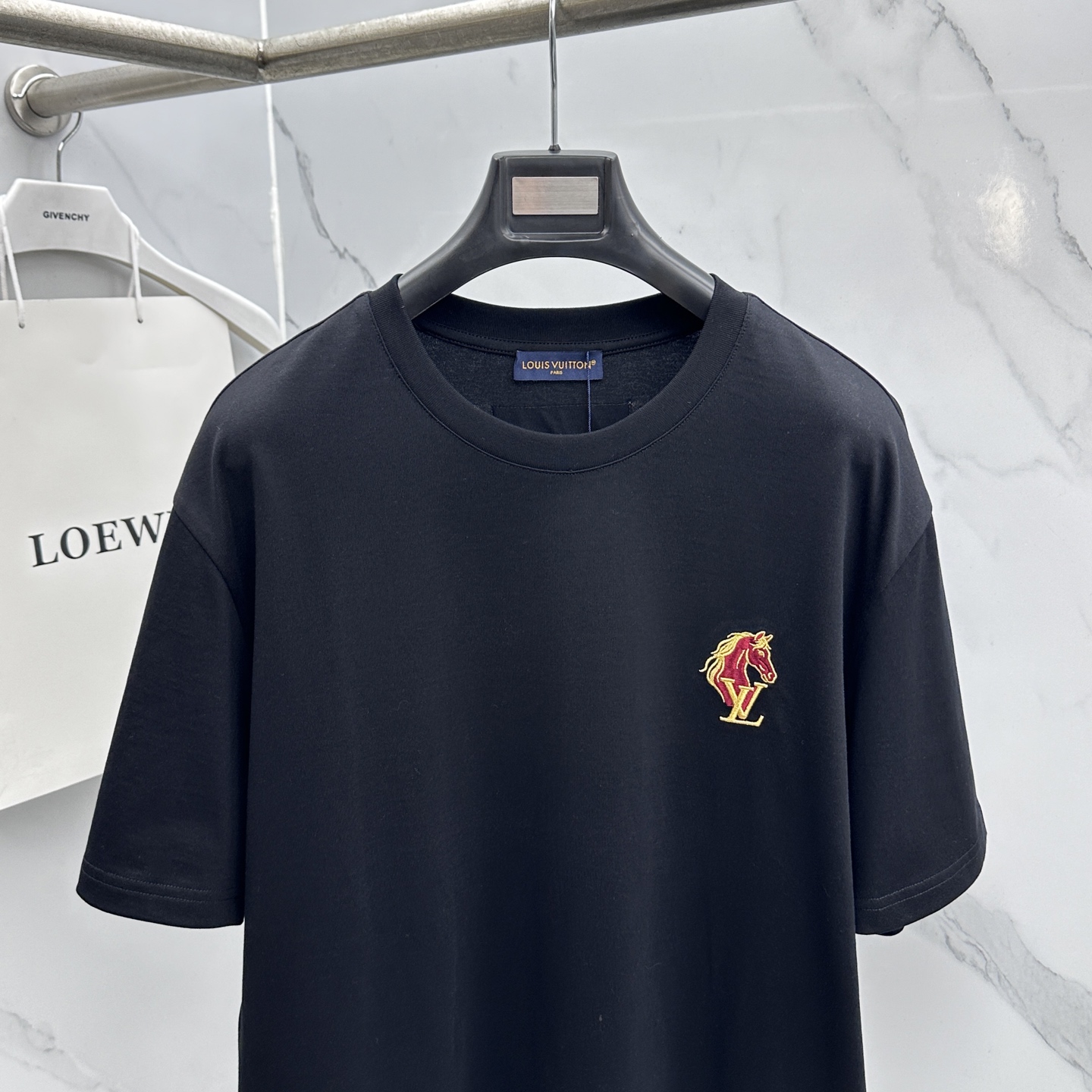 🆕LV路易威登 新款首发专柜最新款短袖圆领T恤 高端订制官网同步 简约日常 胸前logo刺绣 高端长绒棉