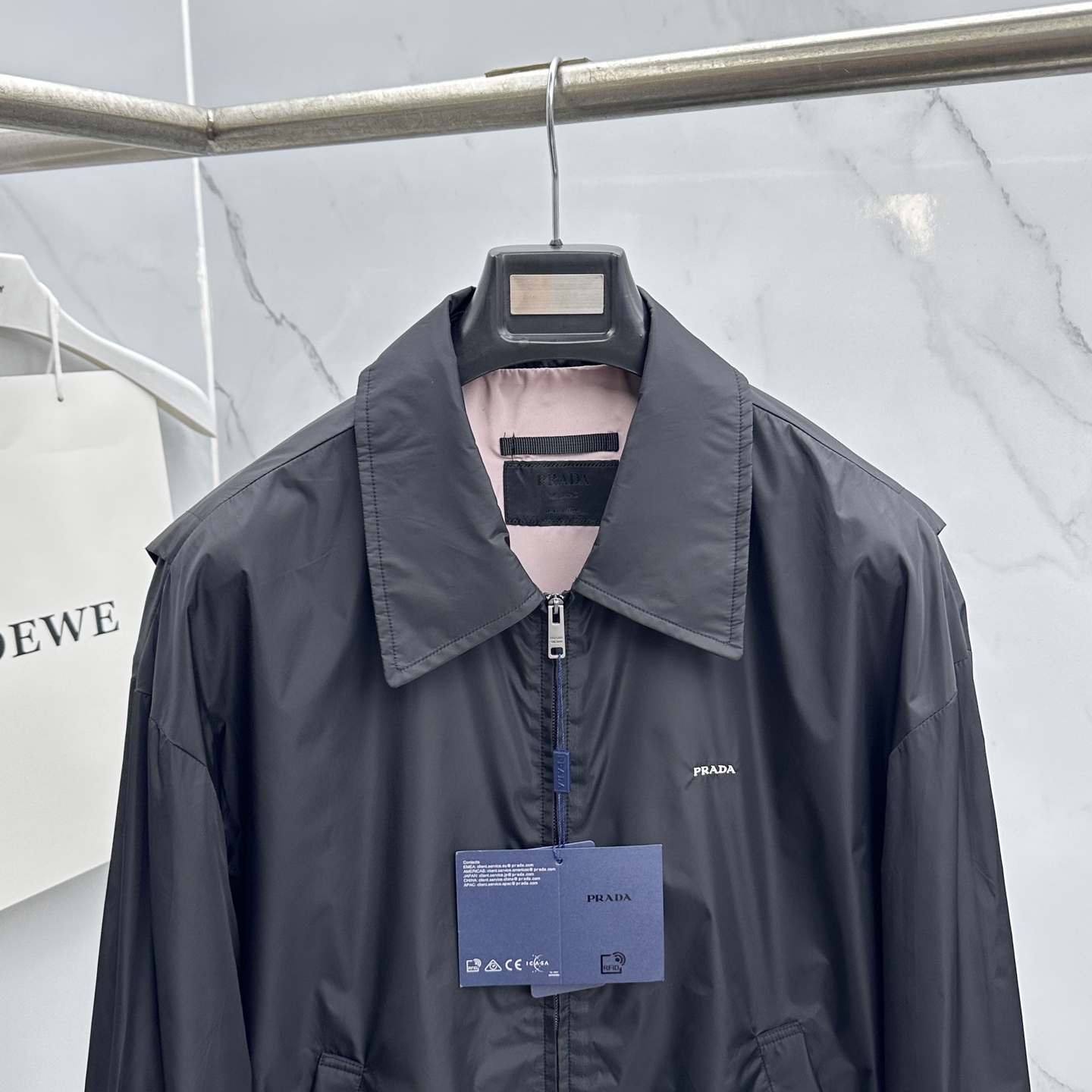 🆕Prada 普拉达 2026ss春季新款翻领夹克外套全高端版本！高定专柜面料辅料，透气舒适度高，细节无