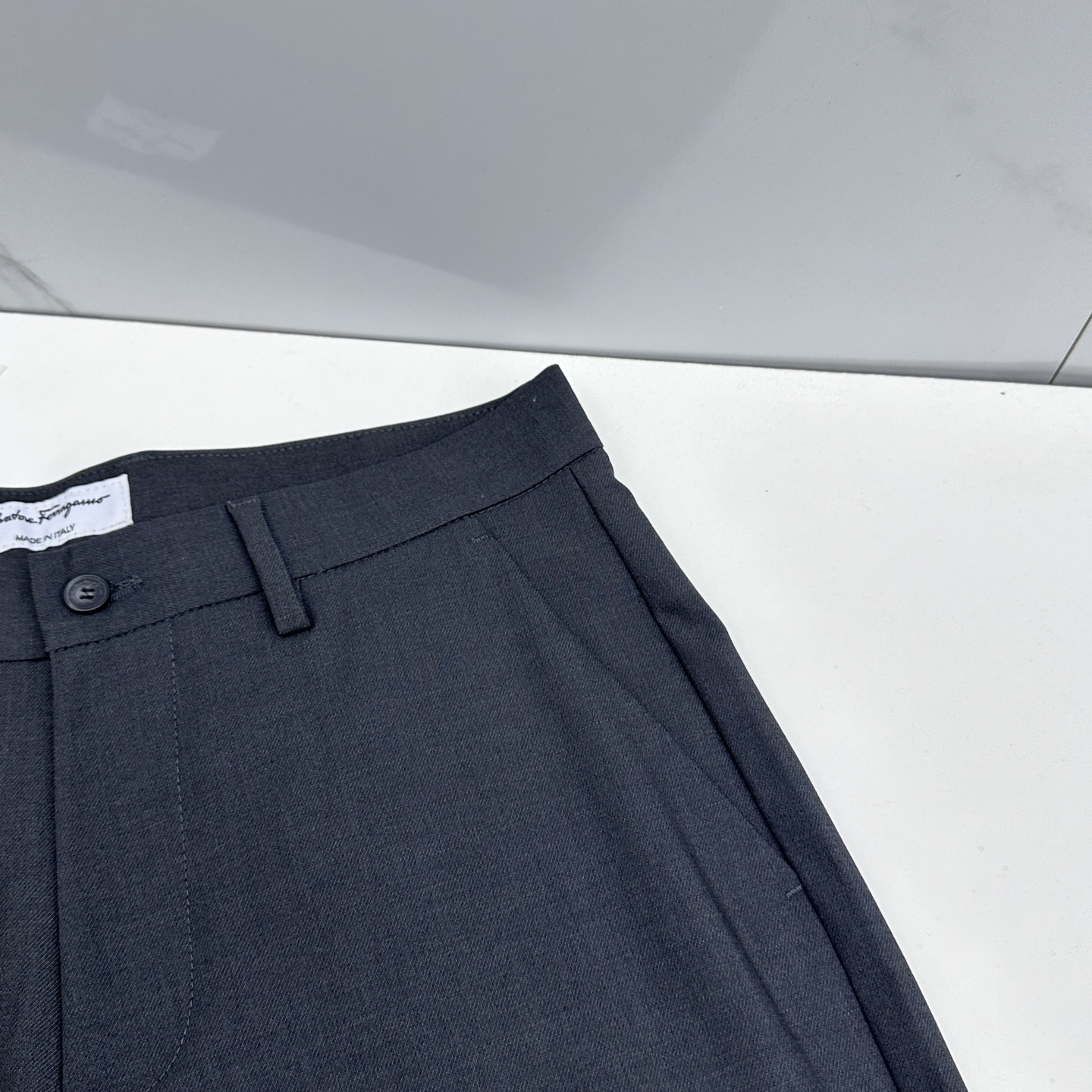 🆕Ferragamo菲拉格慕 26ss春夏新品休闲裤西裤，官网同步发售，裤身工艺设计，进口客供辅料、面料