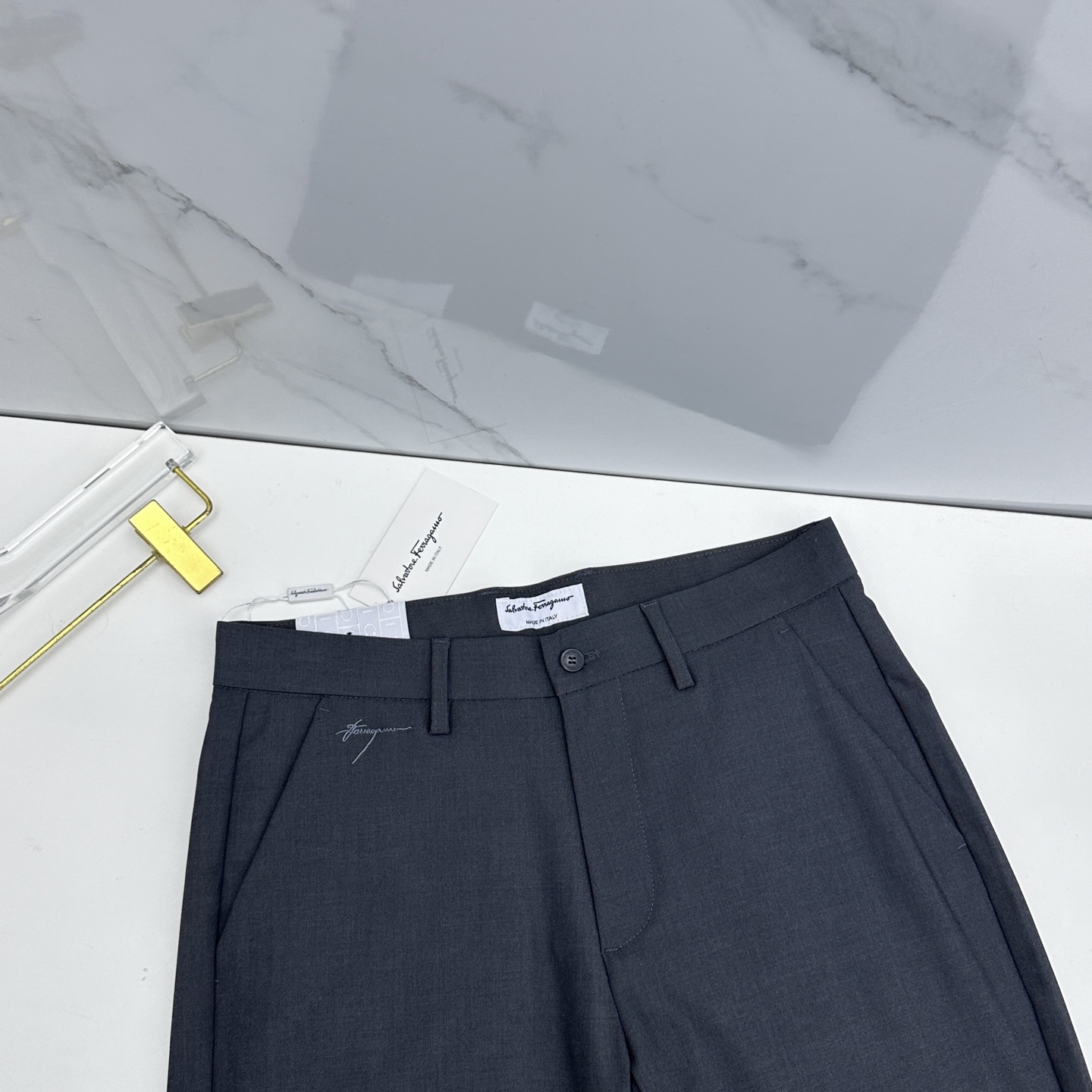 🆕Ferragamo菲拉格慕 26ss春夏新品休闲裤西裤，官网同步发售，裤身工艺设计，进口客供辅料、面料