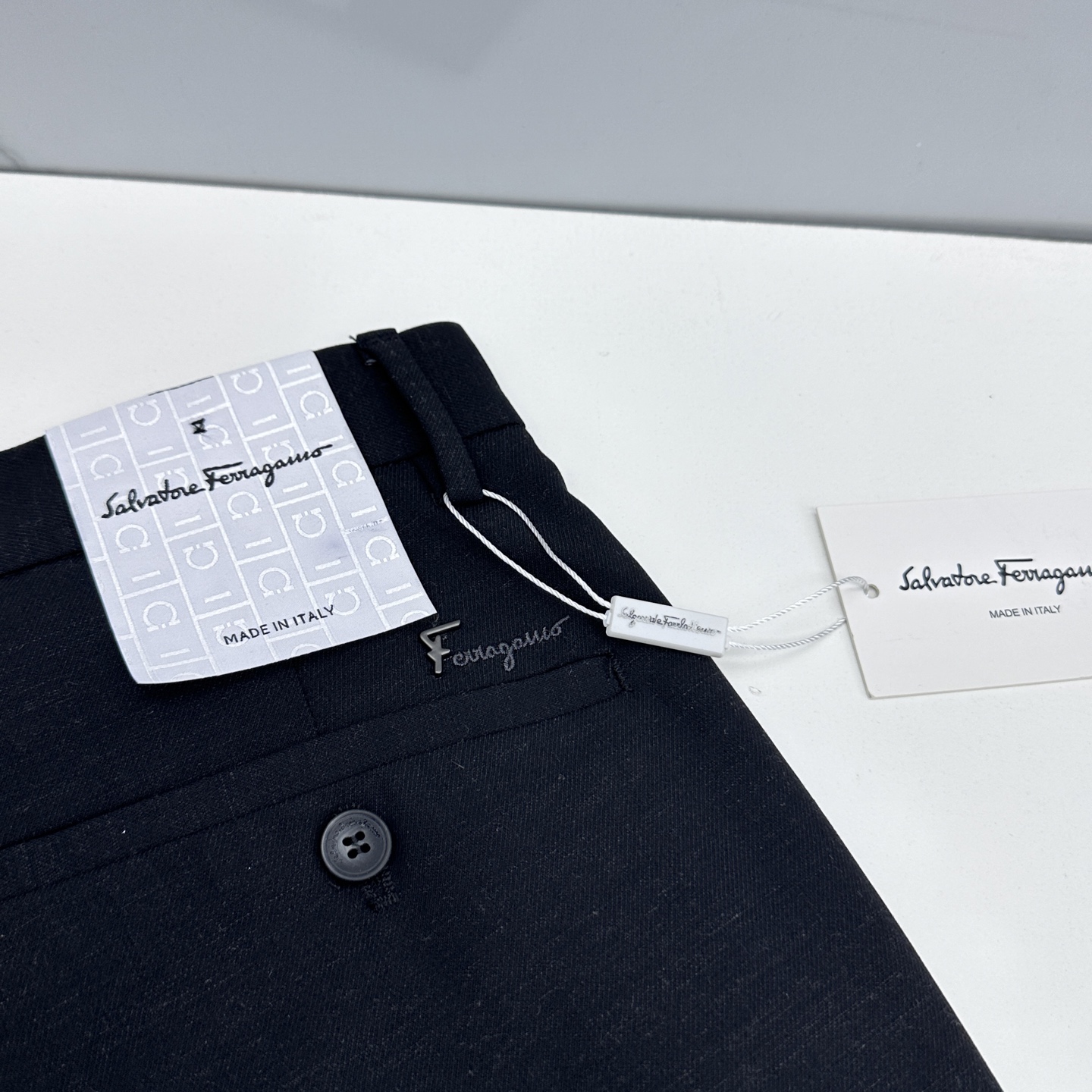 🆕Ferragamo菲拉格慕 26ss春夏新品休闲裤西裤，官网同步发售，裤身工艺设计，进口客供辅料、面料
