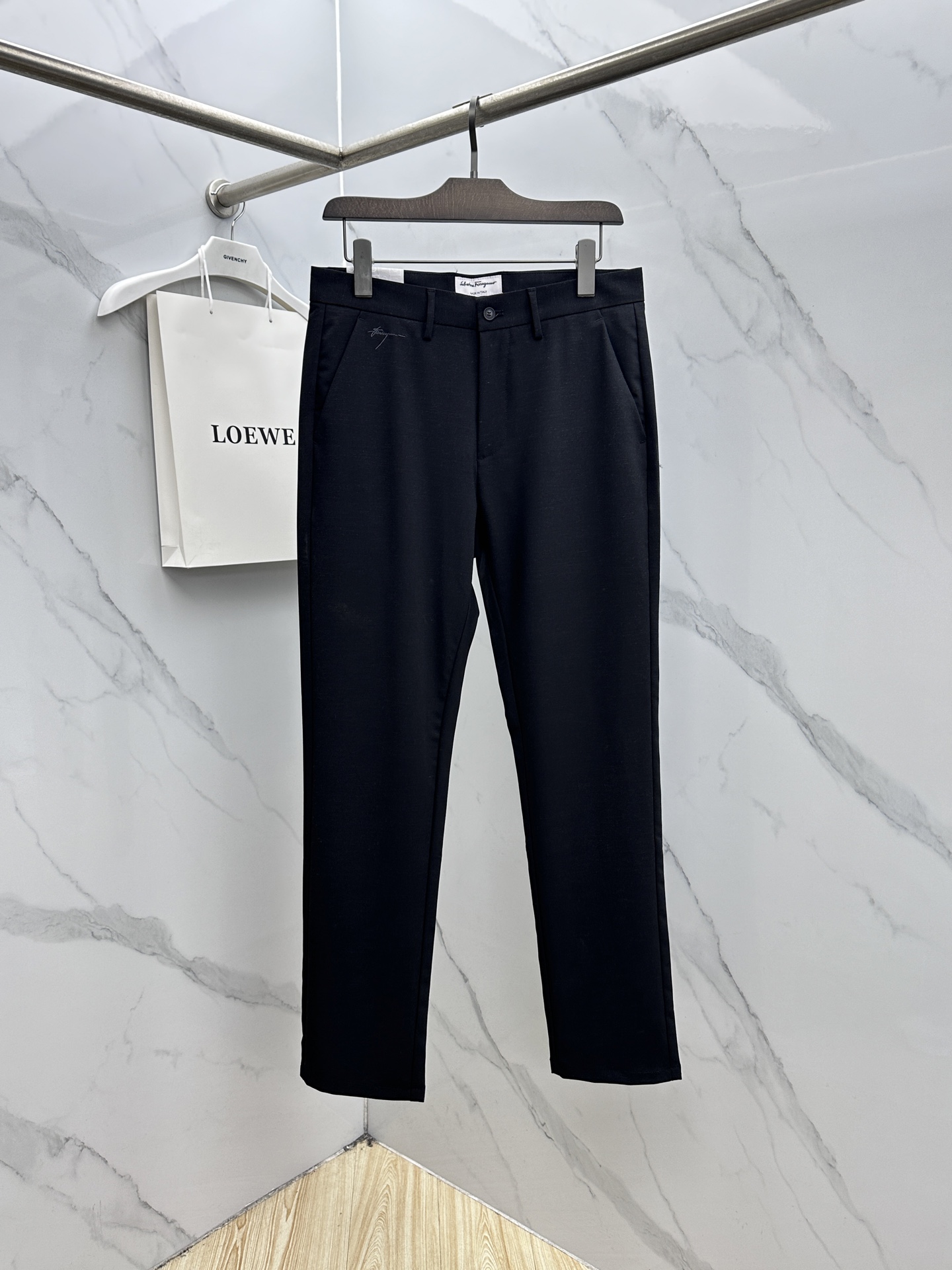 🆕Ferragamo菲拉格慕 26ss春夏新品休闲裤西裤，官网同步发售，裤身工艺设计，进口客供辅料、面料