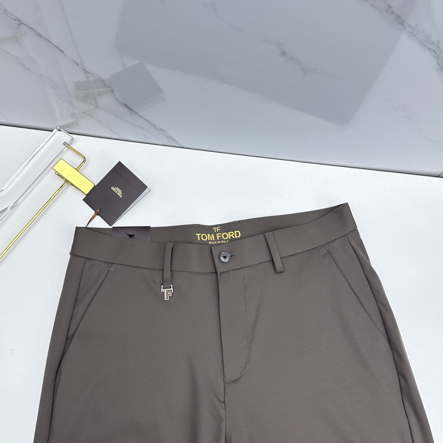 🆕TOM FORD 26ss春夏新品休闲裤西裤，官网同步，裤身工艺设计，高定面料，丝滑不贴身，透气性能佳
