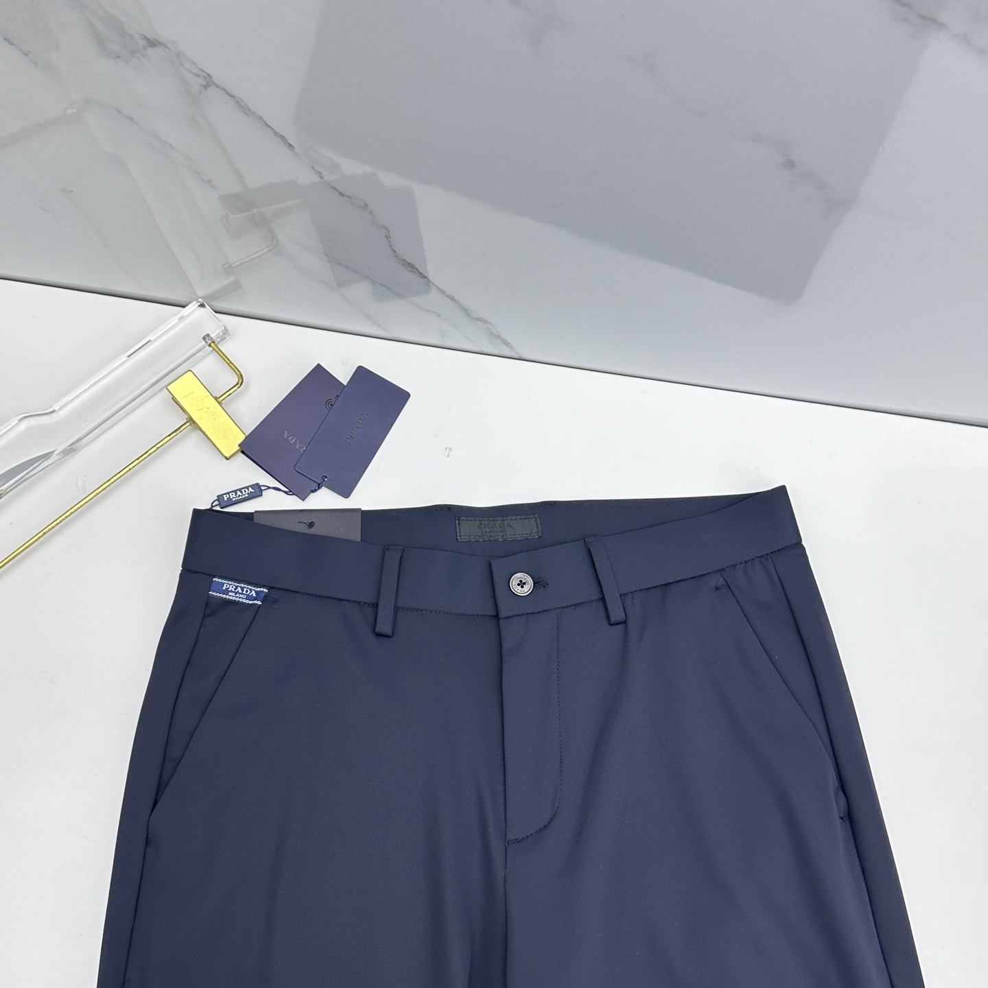 🆕PRADA普拉达 26ss春夏新品休闲裤西裤，官网同步，裤身工艺设计，高定面料，透气性能佳，客供辅料，
