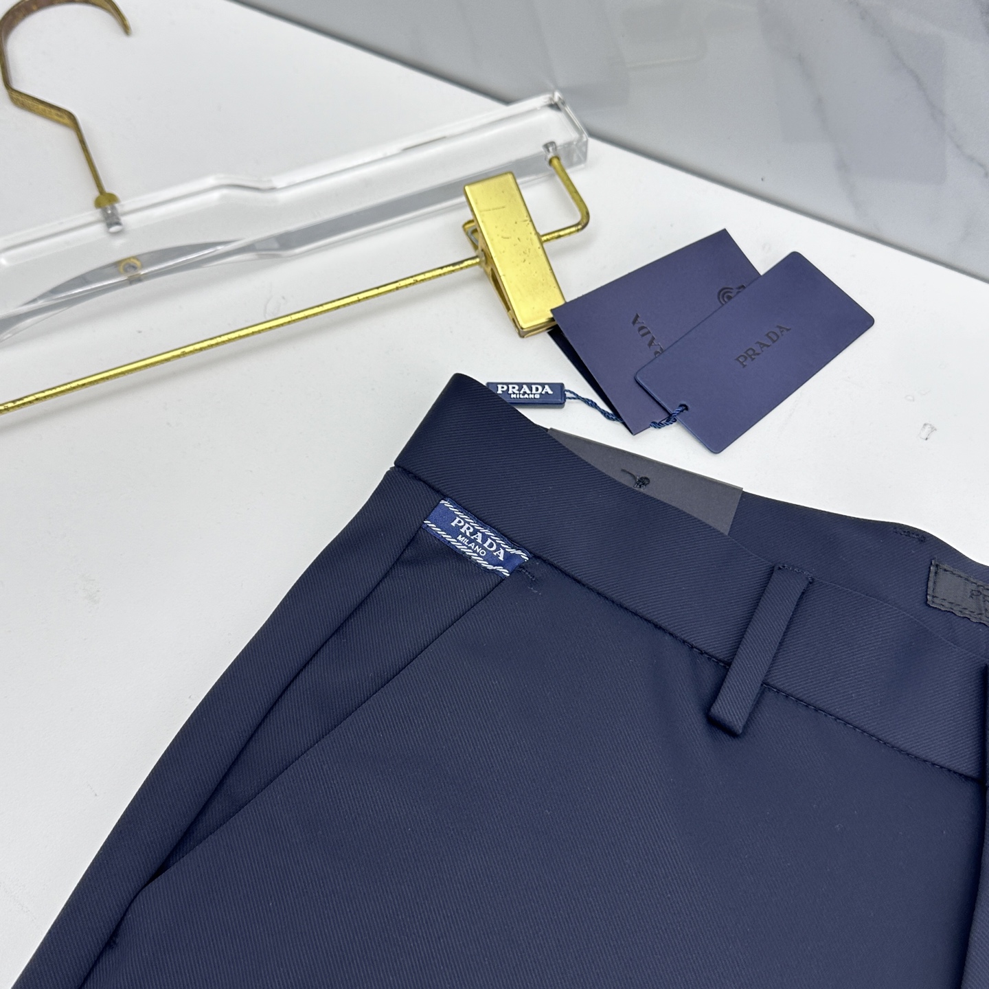 🆕PRADA普拉达 26ss春夏新品休闲裤西裤，官网同步，裤身工艺设计，高定面料，透气性能佳，客供辅料，
