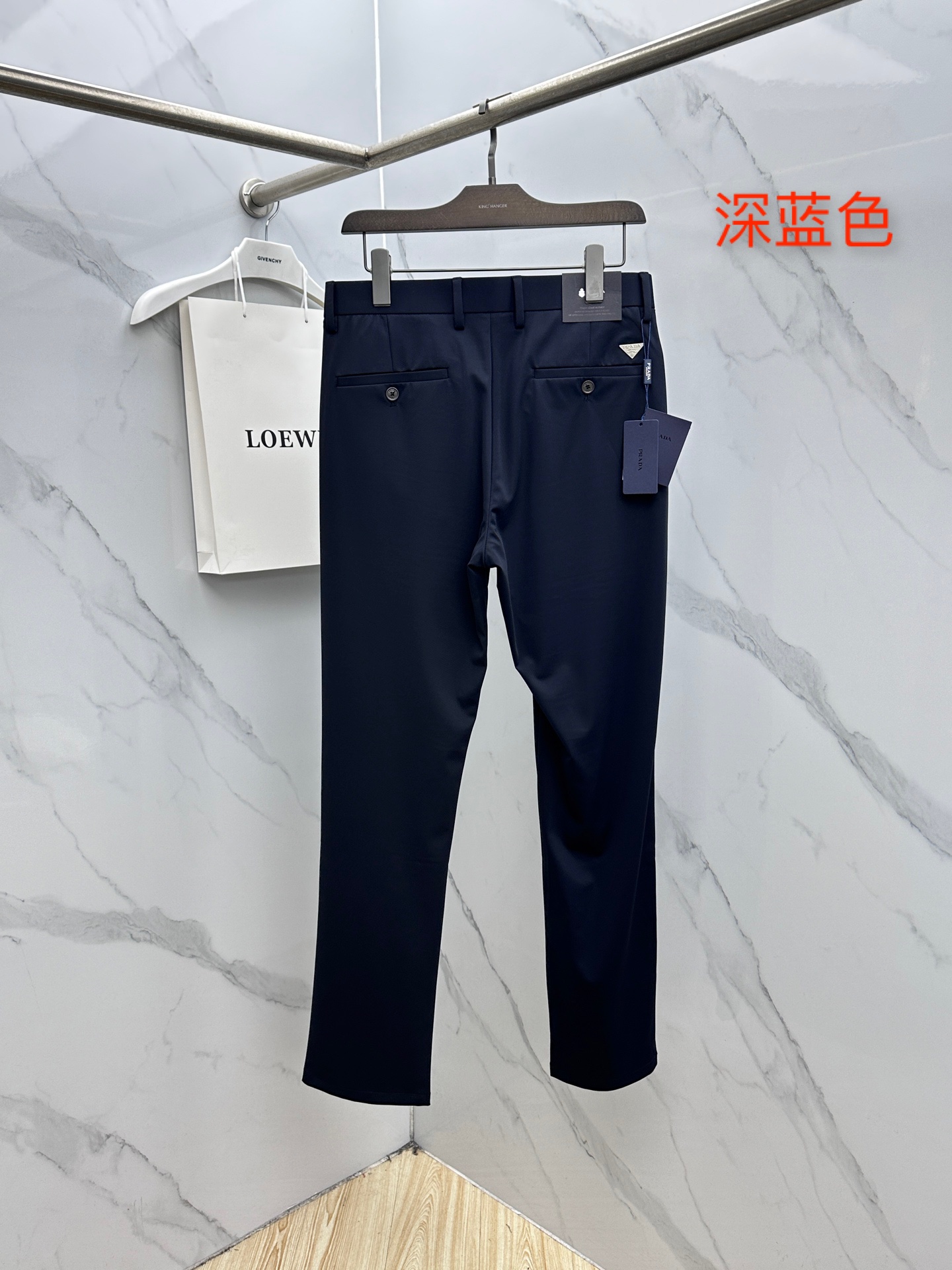 🆕PRADA普拉达 26ss春夏新品休闲裤西裤，官网同步，裤身工艺设计，高定面料，透气性能佳，客供辅料，