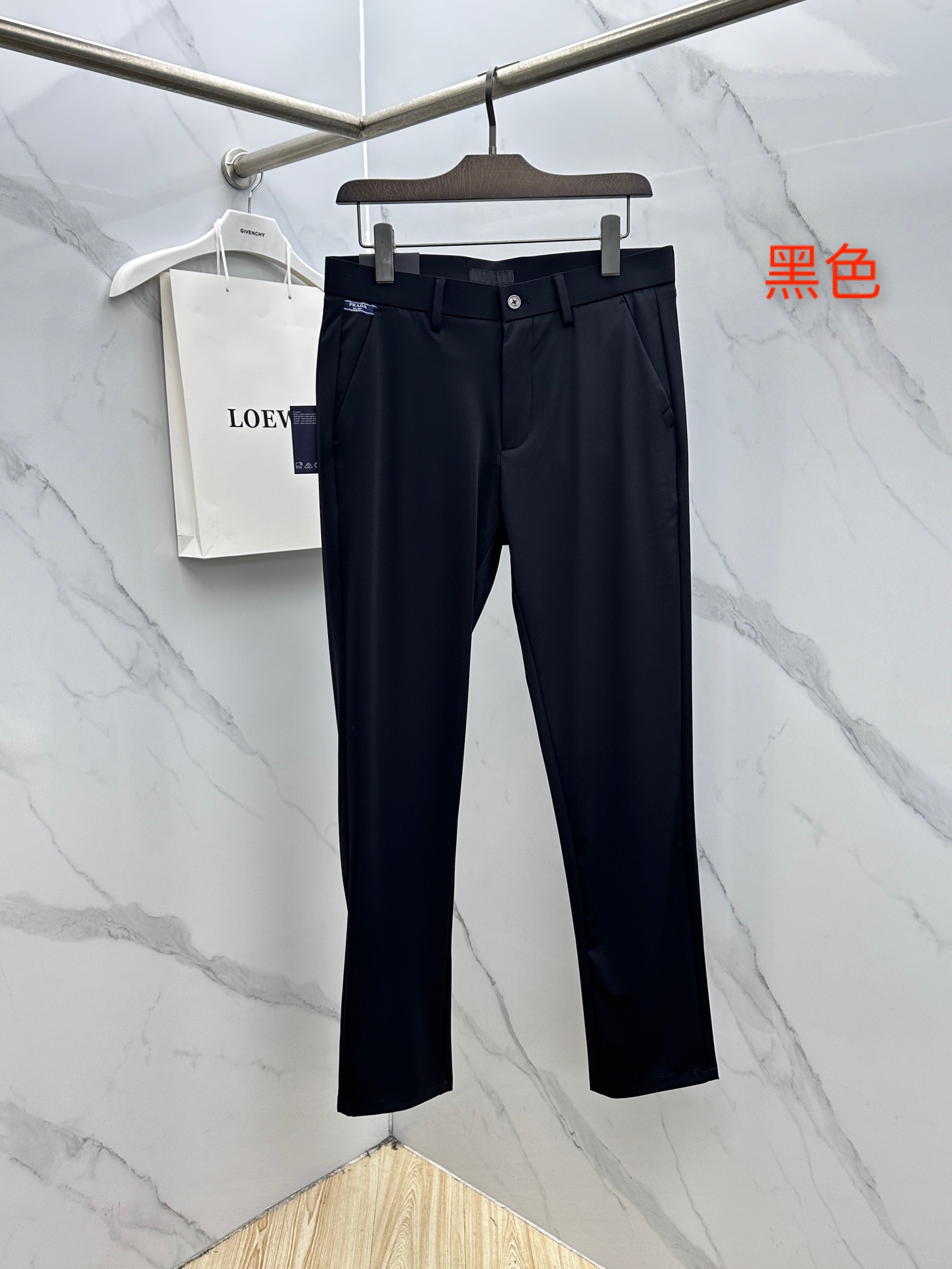 🆕PRADA普拉达 26ss春夏新品休闲裤西裤，官网同步，裤身工艺设计，高定面料，透气性能佳，客供辅料，