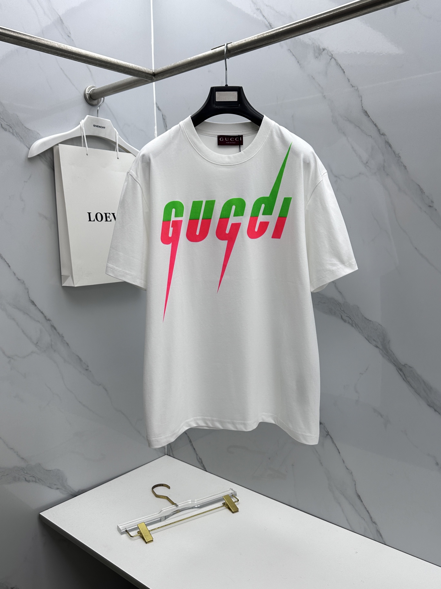 🆕Gucci古驰 2026春夏新款植绒印花短袖 双纱纯棉面料 胸前印花logo 多元化搭配 是眼下时尚前