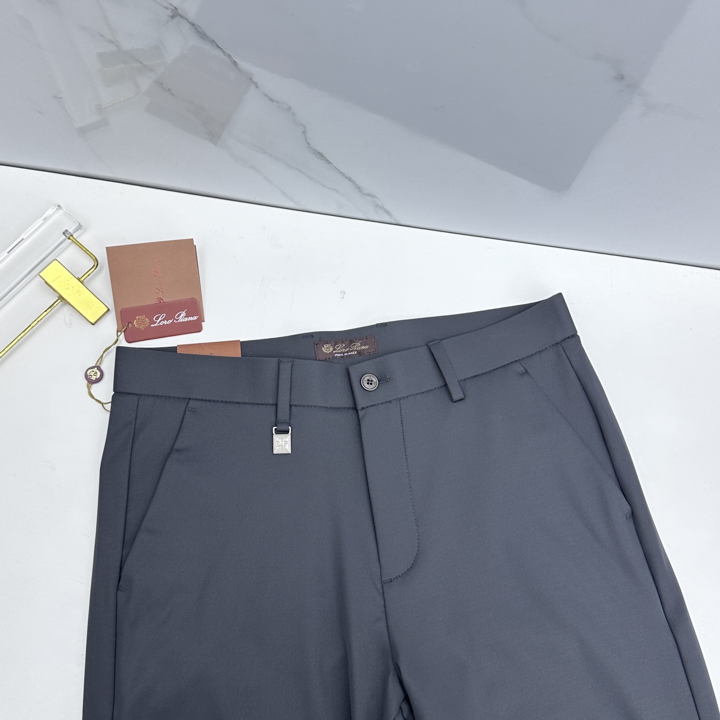 🆕Lss春夏新品休闲裤西裤，官网同步，裤身工艺设计，高定面料，透气性能佳，客供辅料，代工厂出品免检！每个