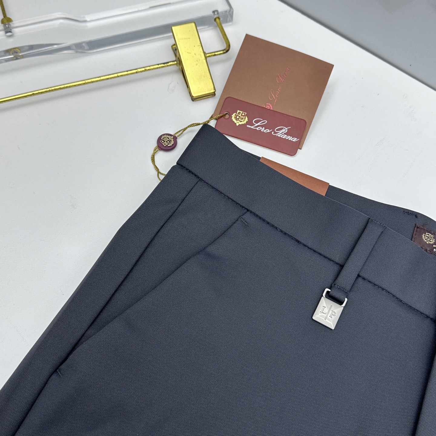 🆕Lss春夏新品休闲裤西裤，官网同步，裤身工艺设计，高定面料，透气性能佳，客供辅料，代工厂出品免检！每个