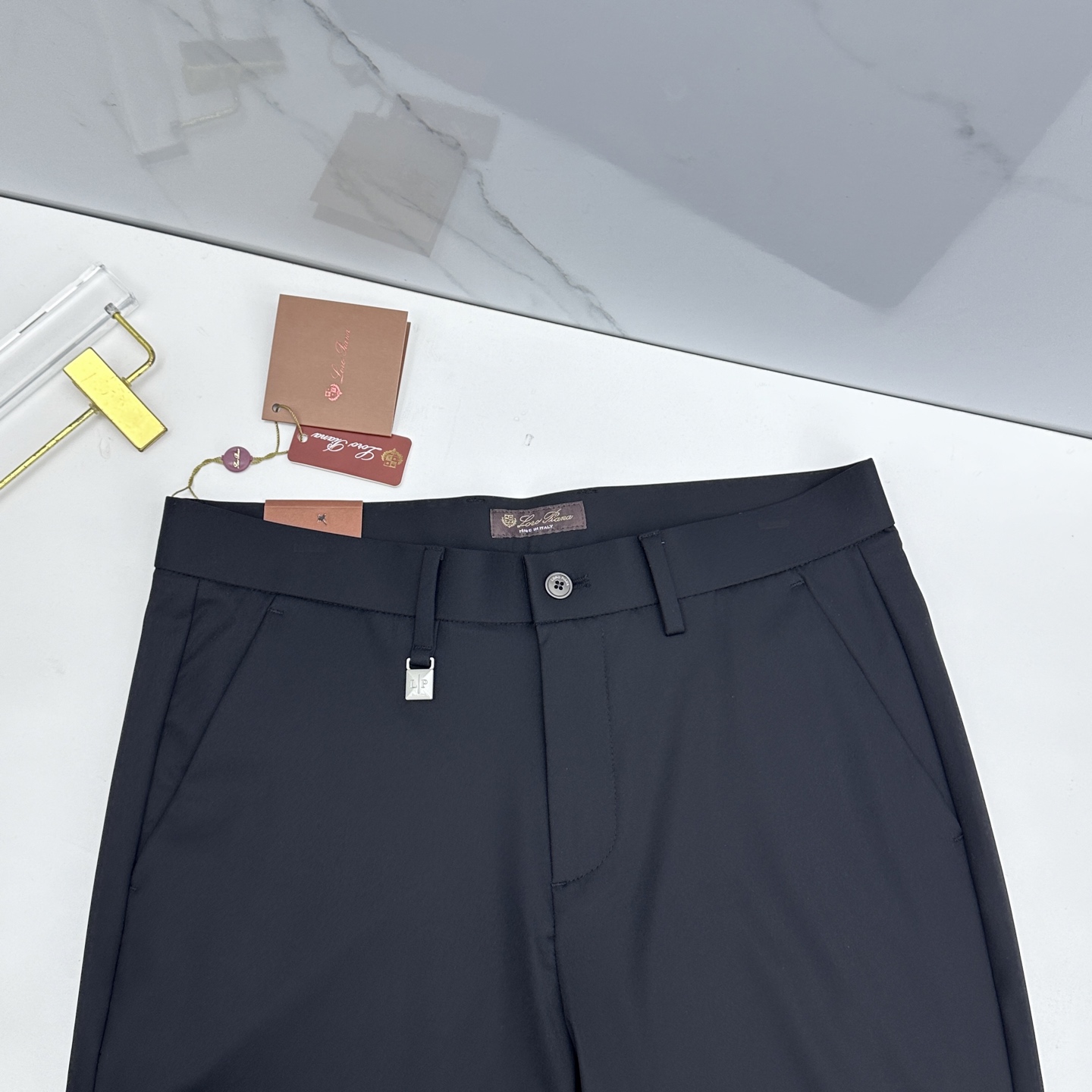🆕Lss春夏新品休闲裤西裤，官网同步，裤身工艺设计，高定面料，透气性能佳，客供辅料，代工厂出品免检！每个