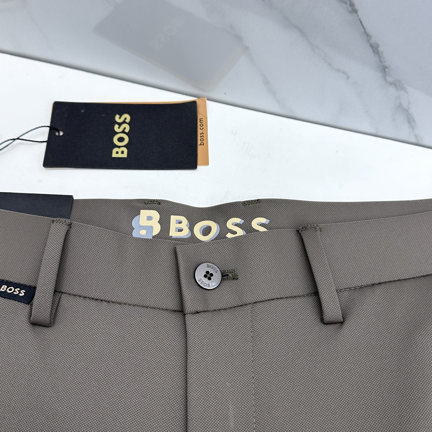 🆕BOSS 26ss春夏新品休闲裤西裤，官网同步，裤身工艺设计，高定面料，透气性能佳，客供辅料，代工厂出