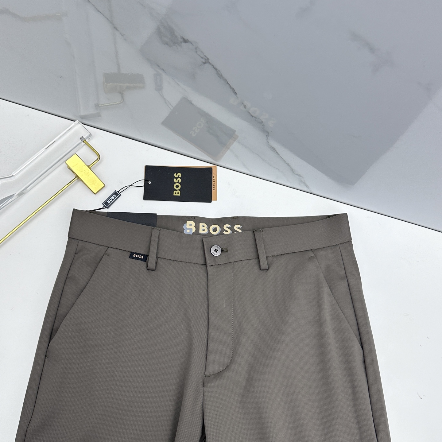 🆕BOSS 26ss春夏新品休闲裤西裤，官网同步，裤身工艺设计，高定面料，透气性能佳，客供辅料，代工厂出