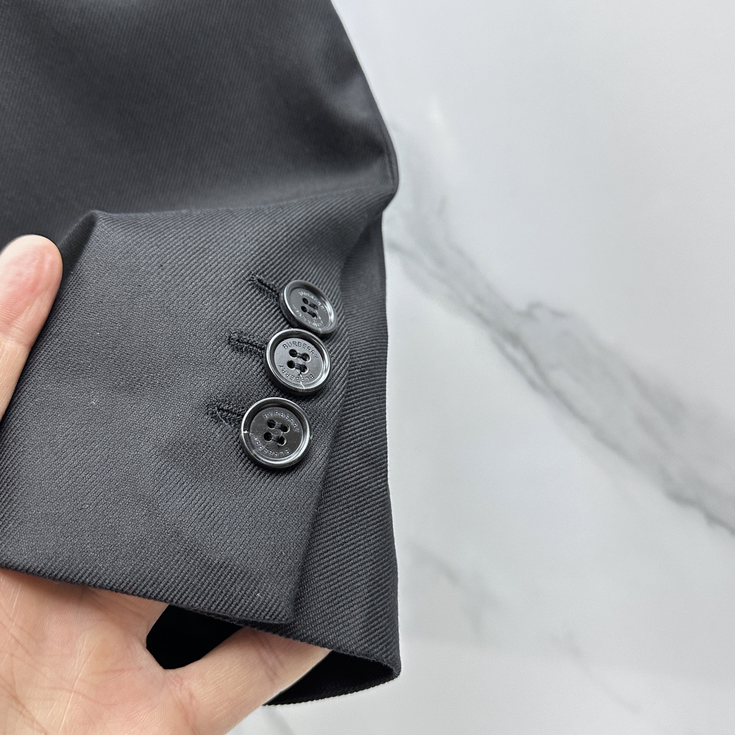 🆕Burberry巴宝莉 2026早春时尚系列，最新男款西装外套.定织定染面料，处处细节显工艺足够的高级