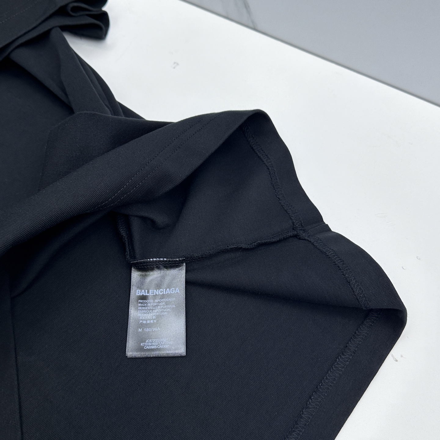 🆕Balenciaga巴黎世家 2026春夏新款简约刺绣短袖 双纱纯棉面料 logo字母刺绣 多元化搭配