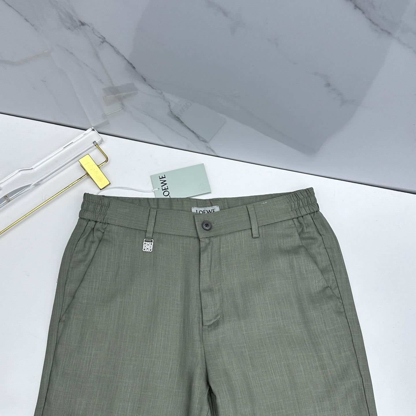 🆕LOEWE罗意威 26ss春夏新品休闲裤西裤，官网同步发售，定制棉麻面料，裤身工艺设计，客供辅料、柔软