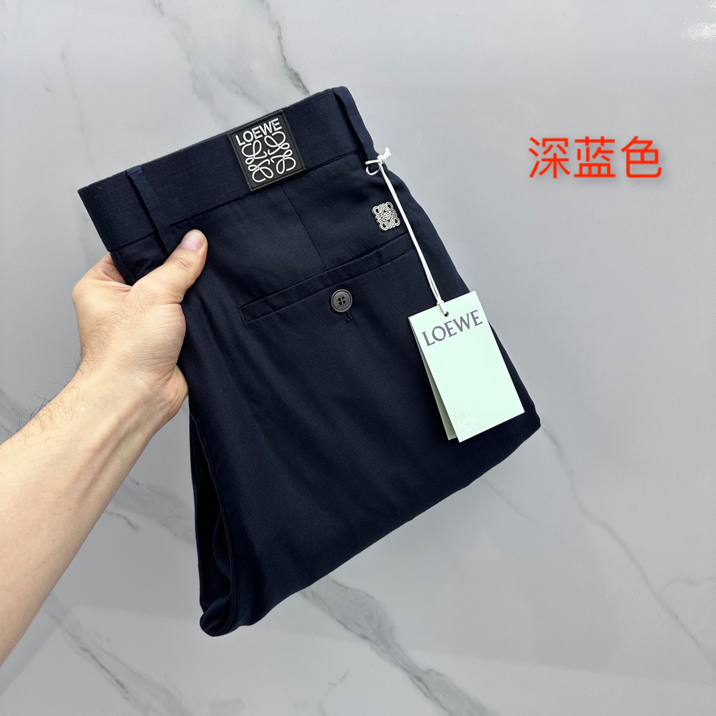 🆕LOEWE罗意威 26ss春夏新品休闲裤西裤，官网同步发售，定制棉麻面料，裤身工艺设计，客供辅料、柔软
