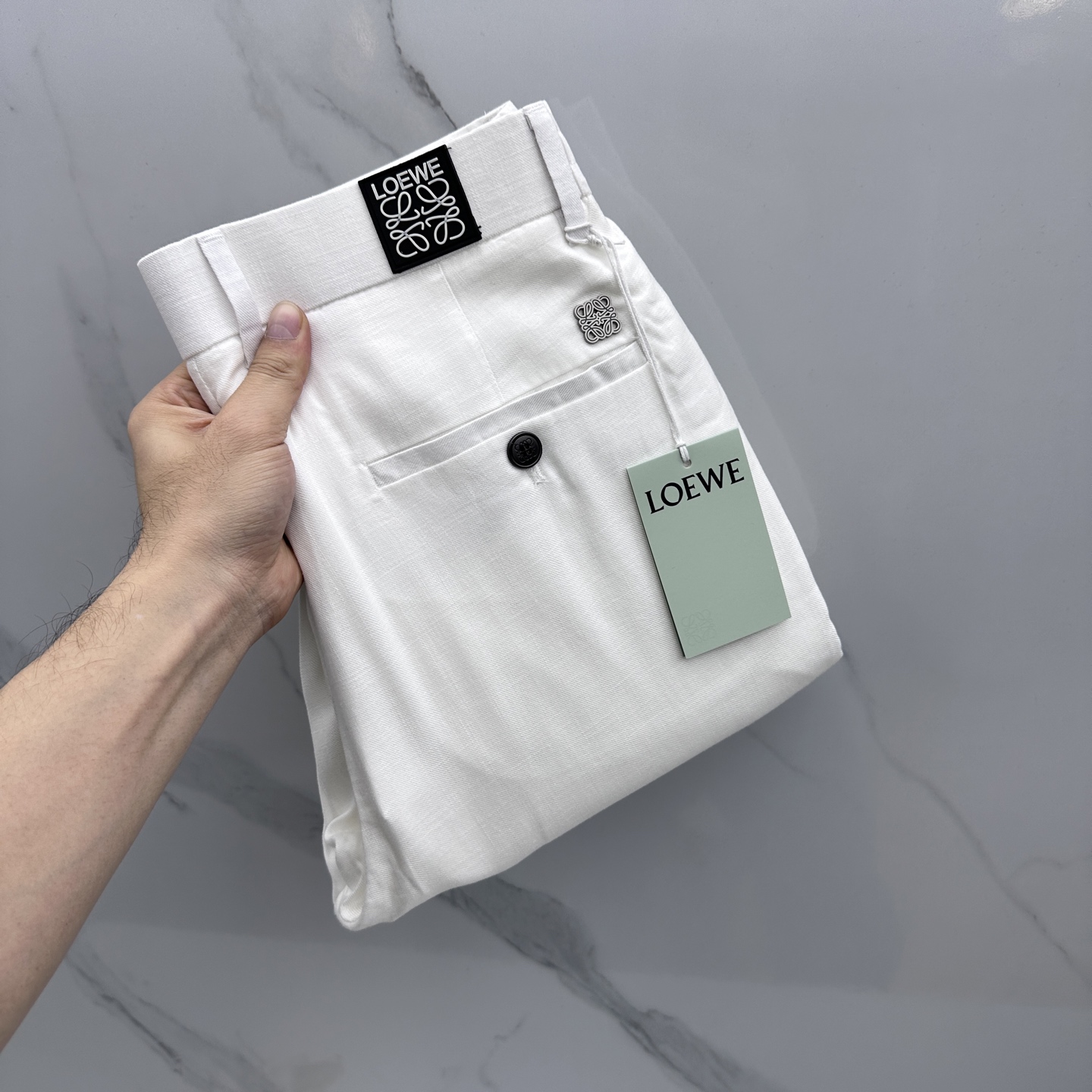 🆕LOEWE罗意威 26ss春夏新品休闲裤西裤，官网同步发售，定制棉麻面料，裤身工艺设计，客供辅料、柔软