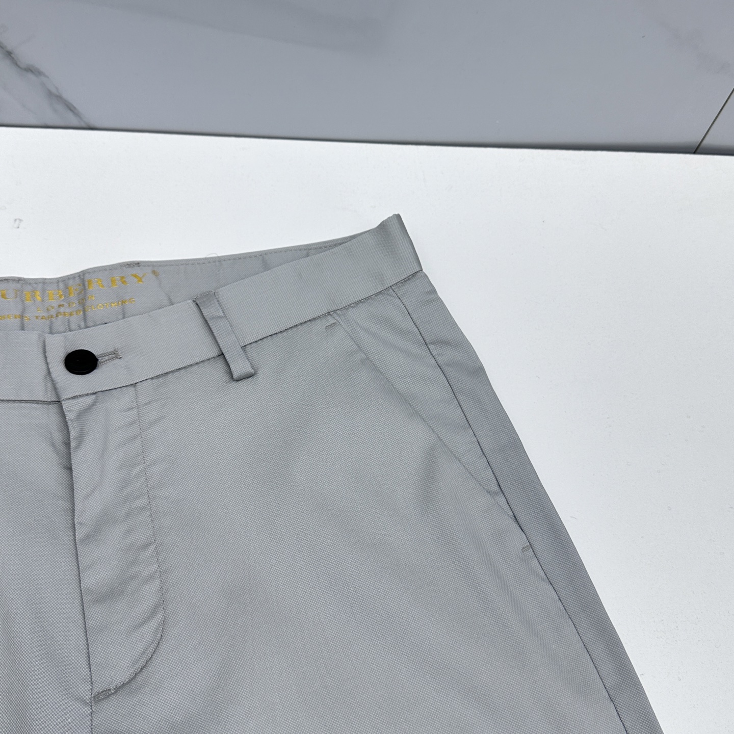 🆕Burberry巴宝莉 26ss春夏新品休闲裤西裤，官网同步发售，裤身工艺设计，客供辅料、高定面料，柔