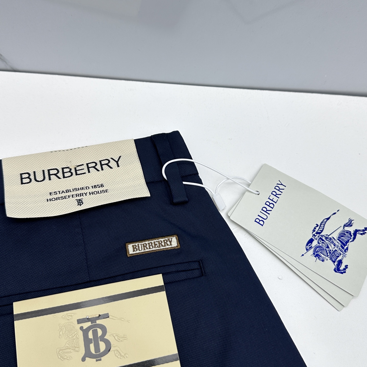 🆕Burberry巴宝莉 26ss春夏新品休闲裤西裤，官网同步发售，裤身工艺设计，客供辅料、高定面料，柔
