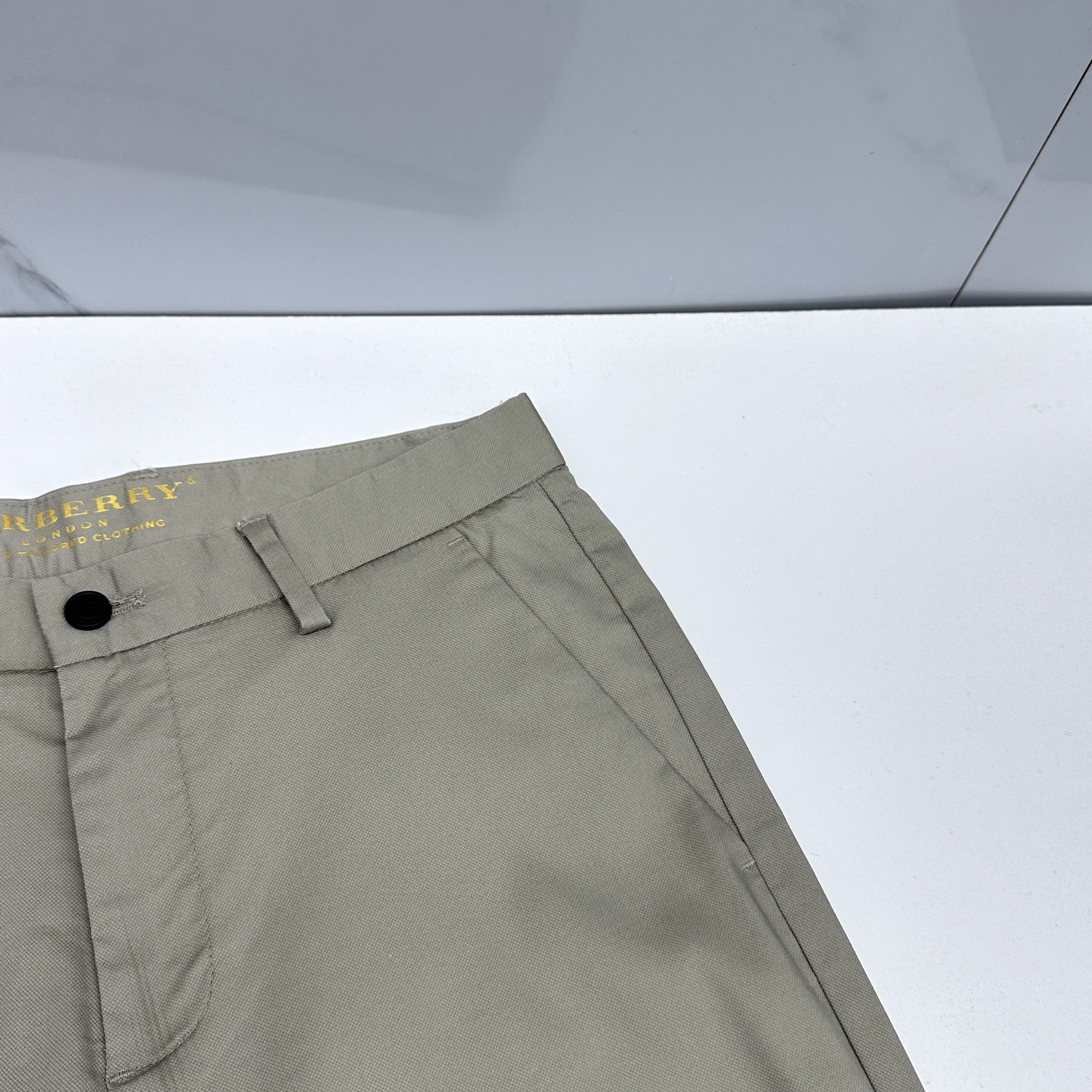🆕Burberry巴宝莉 26ss春夏新品休闲裤西裤，官网同步发售，裤身工艺设计，客供辅料、高定面料，柔