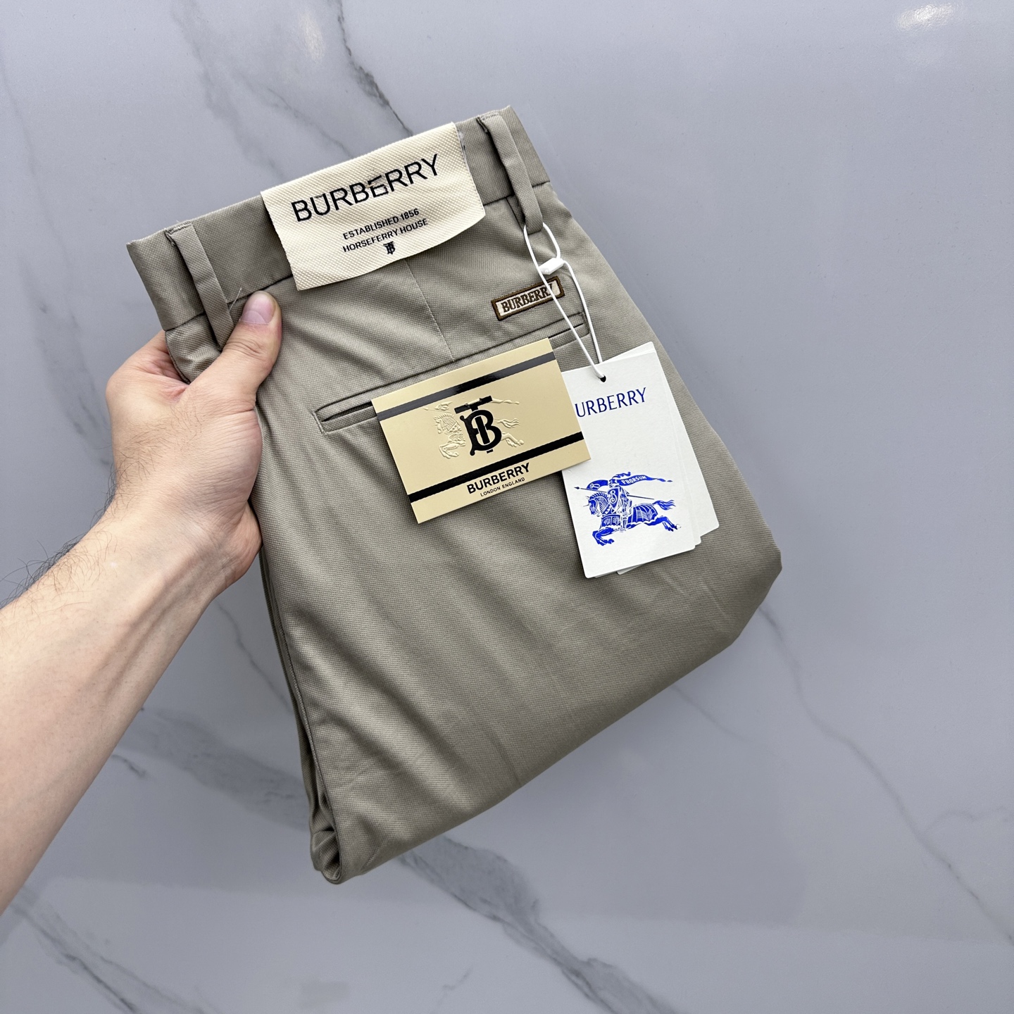 🆕Burberry巴宝莉 26ss春夏新品休闲裤西裤，官网同步发售，裤身工艺设计，客供辅料、高定面料，柔