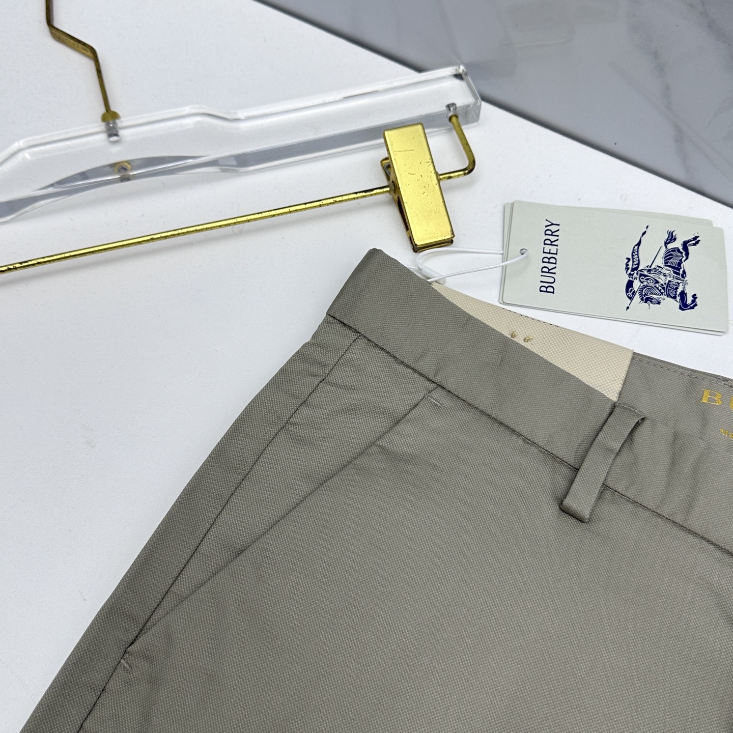 🆕Burberry巴宝莉 26ss春夏新品休闲裤西裤，官网同步发售，裤身工艺设计，客供辅料、高定面料，柔