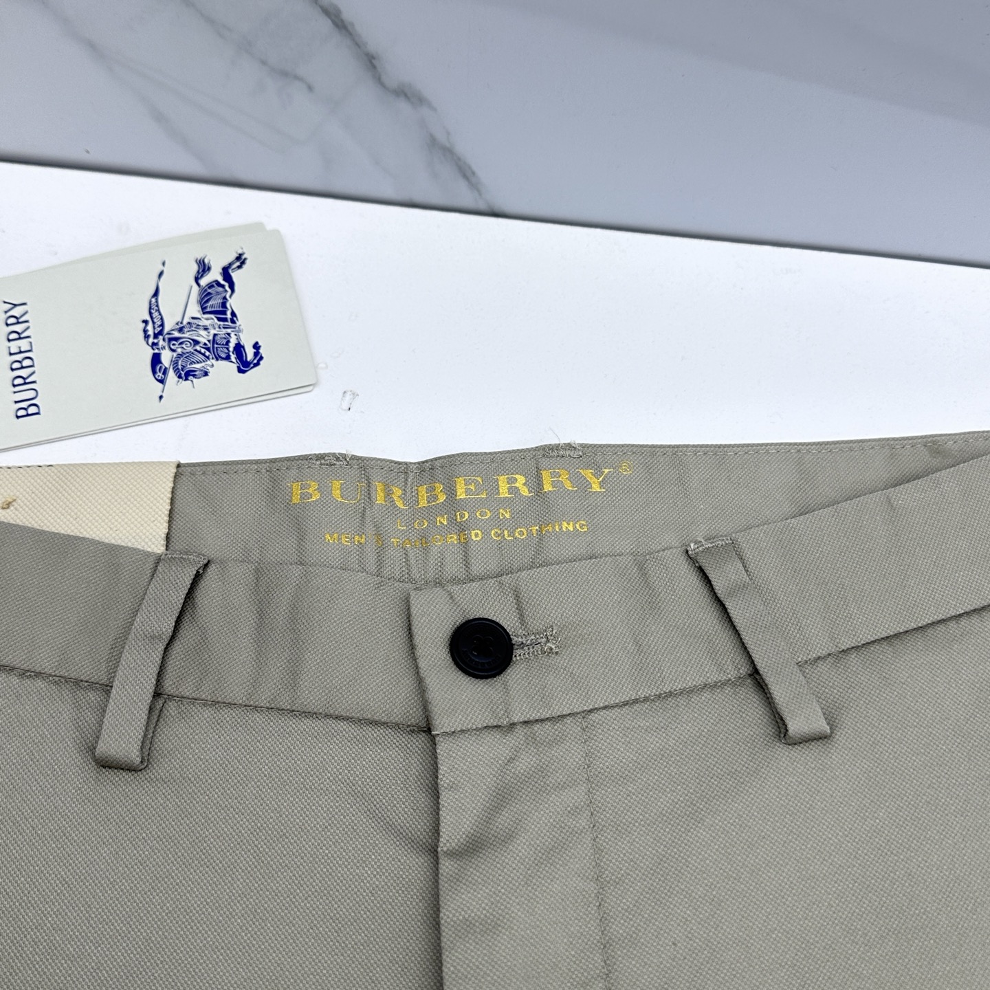 🆕Burberry巴宝莉 26ss春夏新品休闲裤西裤，官网同步发售，裤身工艺设计，客供辅料、高定面料，柔