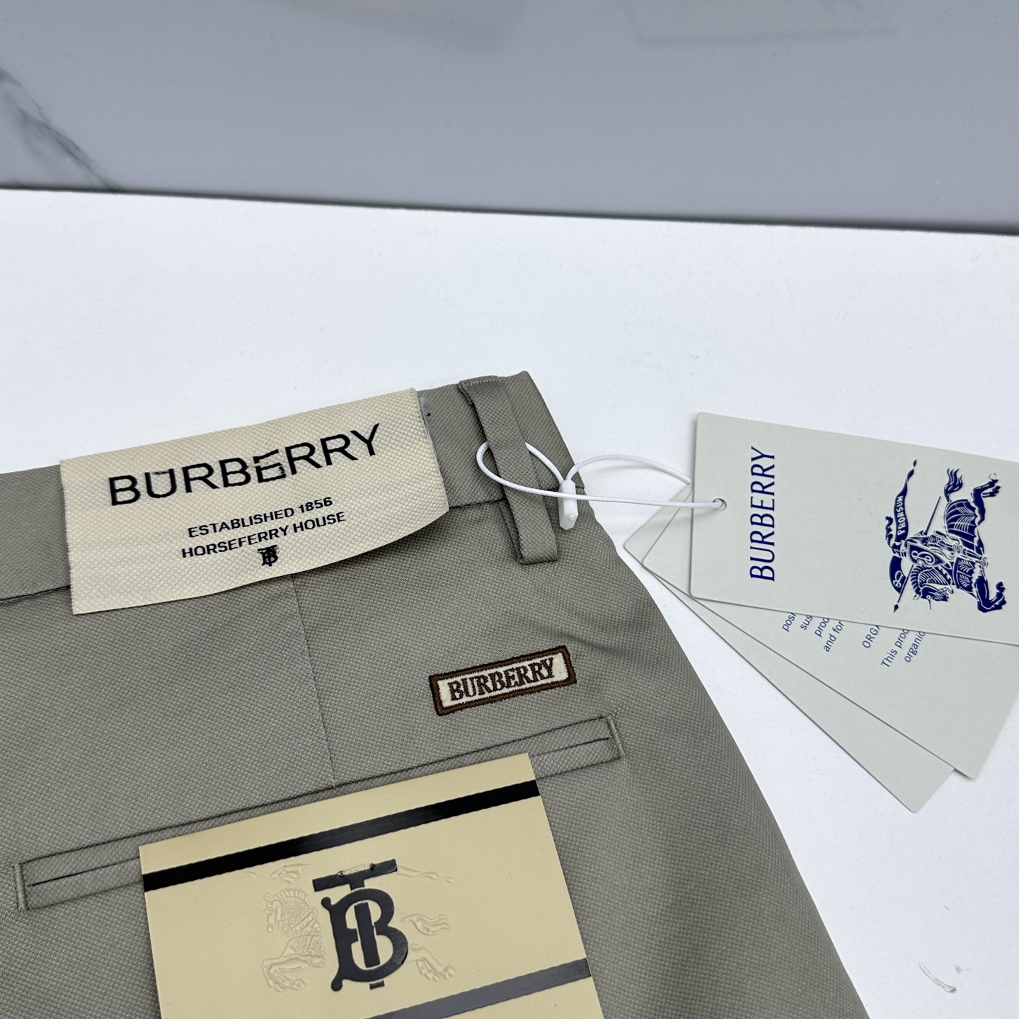 🆕Burberry巴宝莉 26ss春夏新品休闲裤西裤，官网同步发售，裤身工艺设计，客供辅料、高定面料，柔