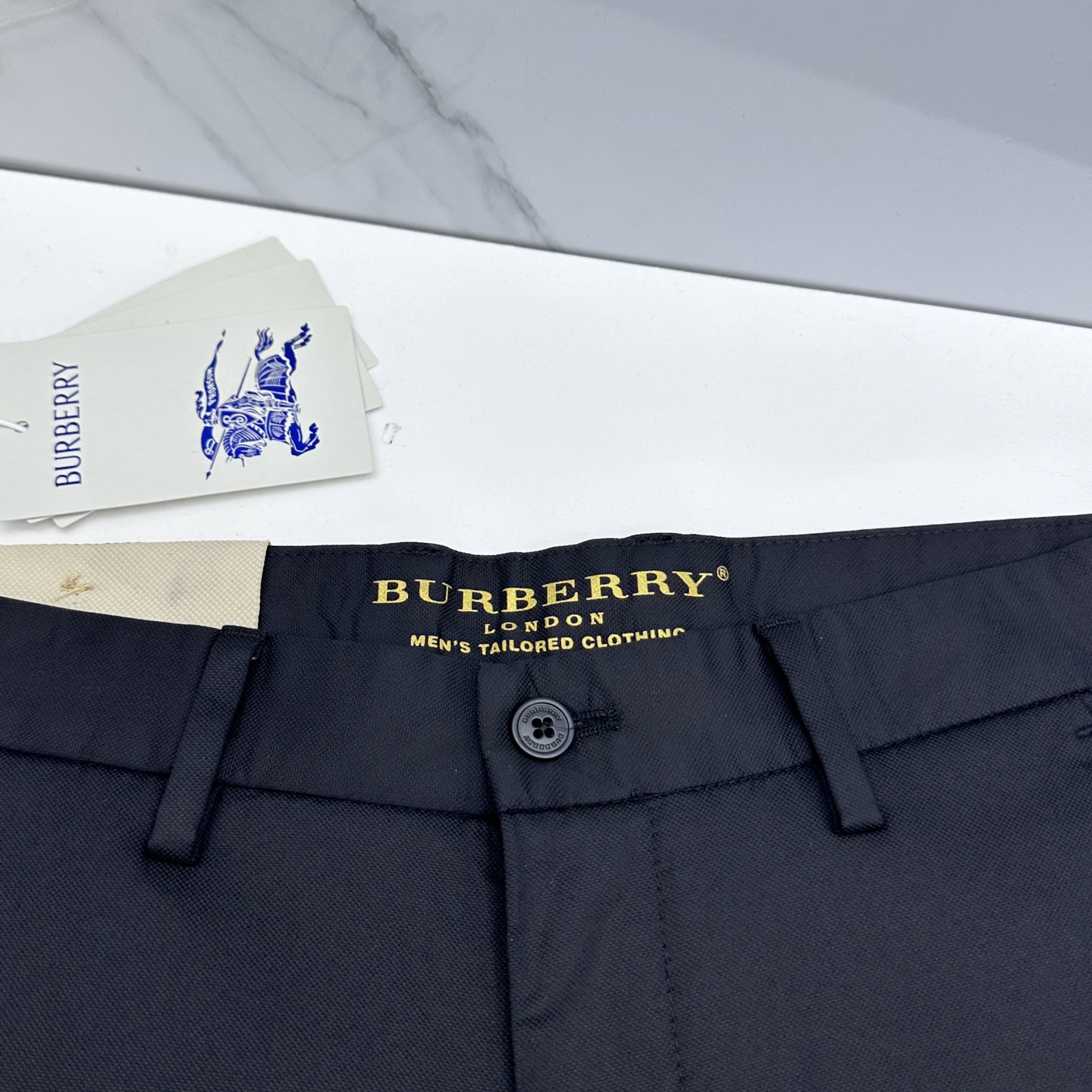 🆕Burberry巴宝莉 26ss春夏新品休闲裤西裤，官网同步发售，裤身工艺设计，客供辅料、高定面料，柔