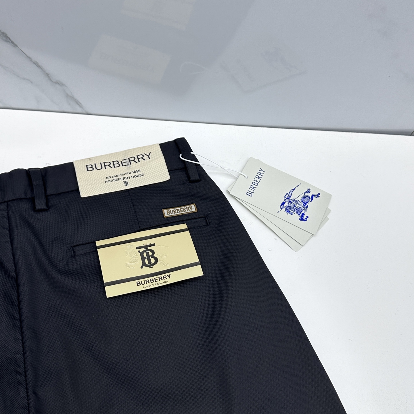 🆕Burberry巴宝莉 26ss春夏新品休闲裤西裤，官网同步发售，裤身工艺设计，客供辅料、高定面料，柔