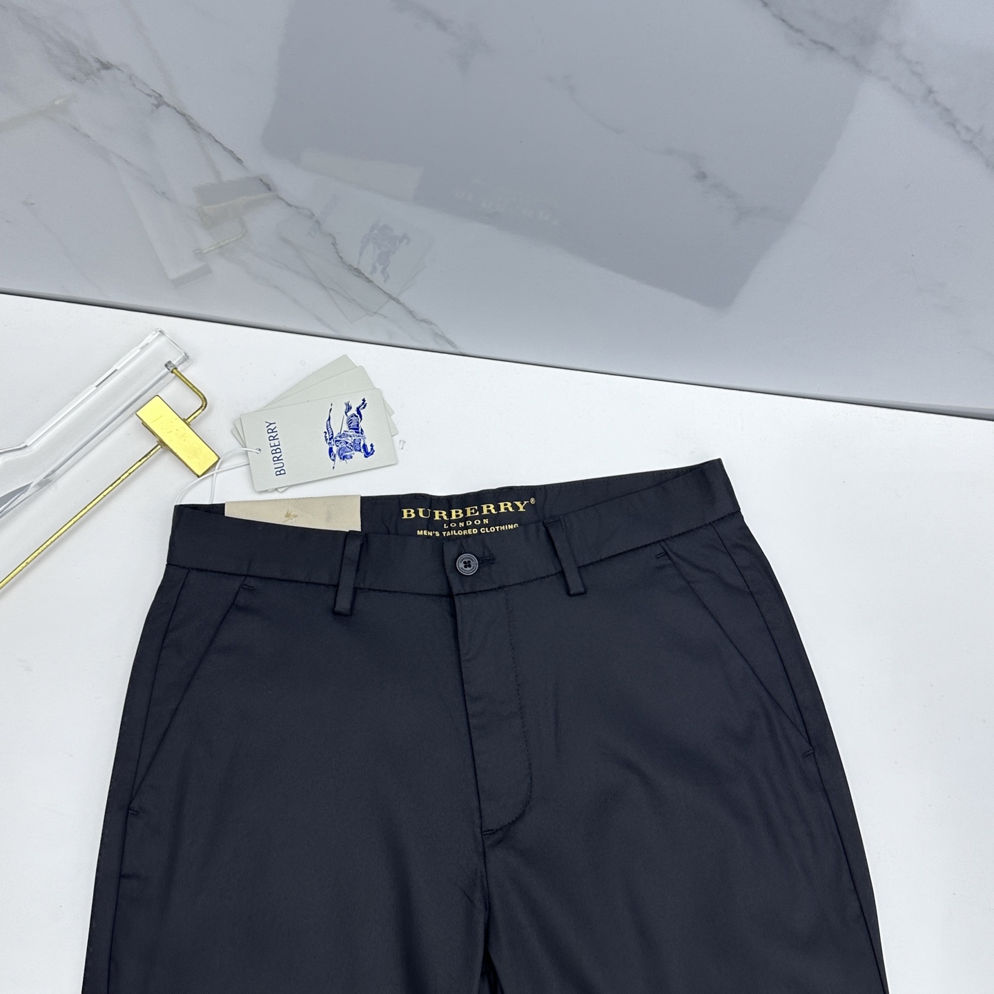 🆕Burberry巴宝莉 26ss春夏新品休闲裤西裤，官网同步发售，裤身工艺设计，客供辅料、高定面料，柔