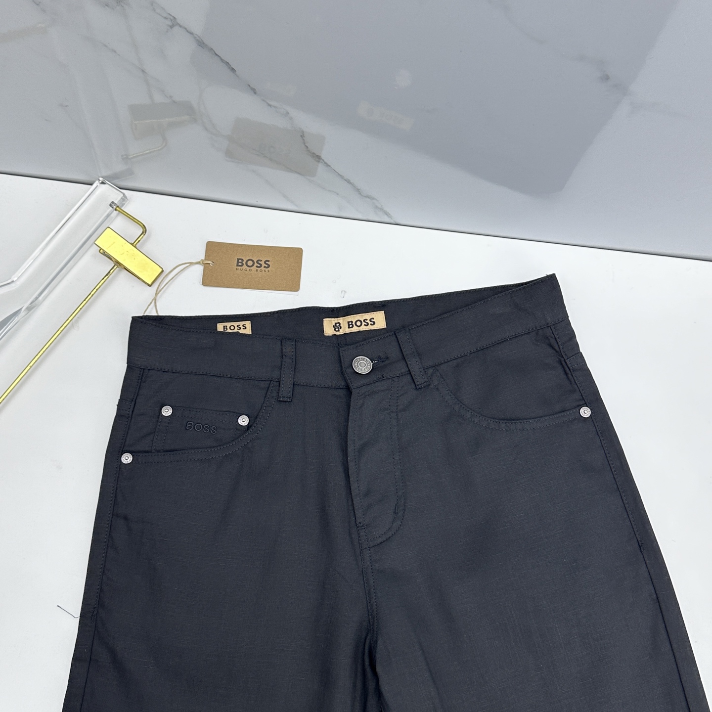 🆕BOSS 26ss春夏新品休闲裤西裤，官网同步发售，裤身工艺设计，客供亚麻辅料、高定面料，柔软丝滑，代