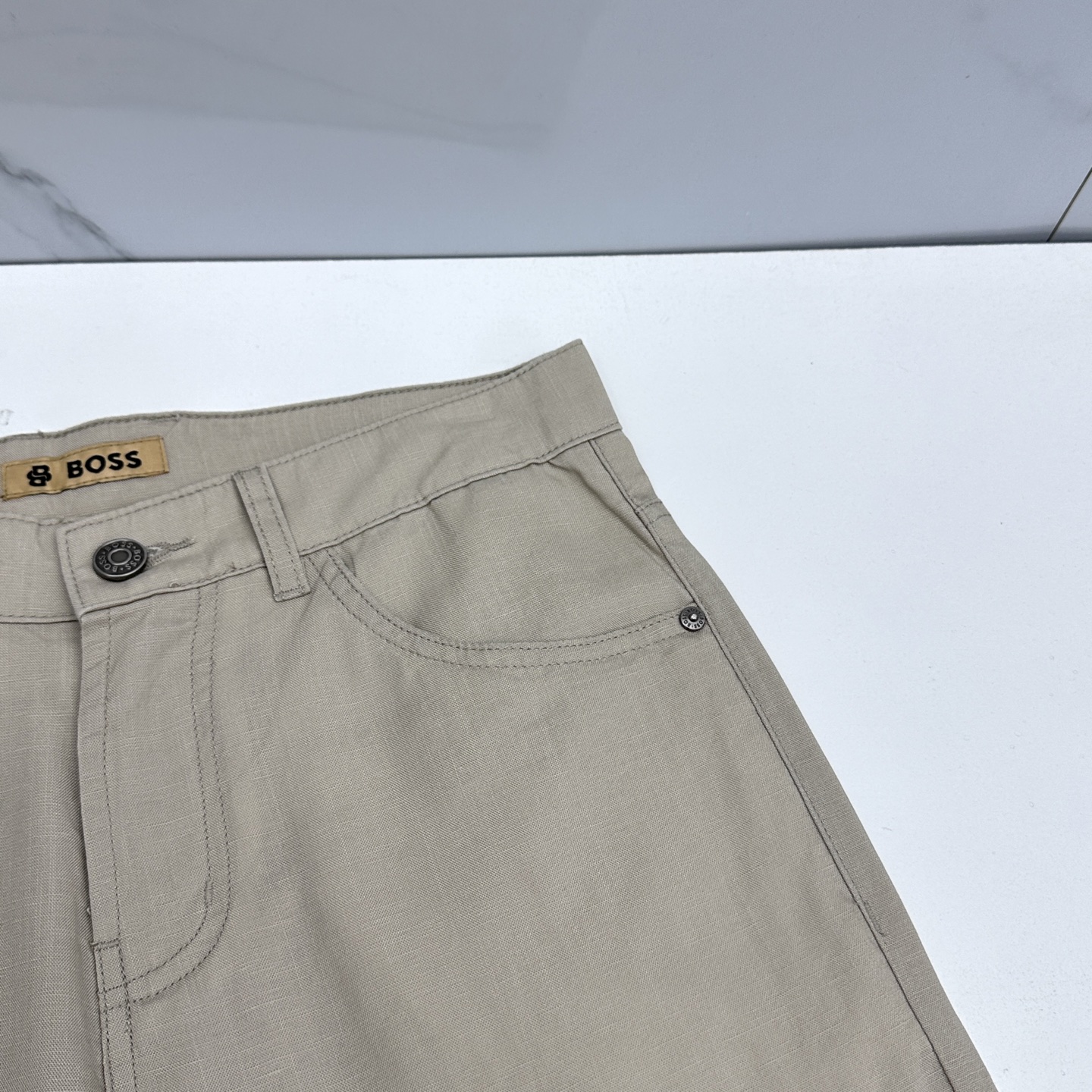 🆕BOSS 26ss春夏新品休闲裤西裤，官网同步发售，裤身工艺设计，客供亚麻辅料、高定面料，柔软丝滑，代