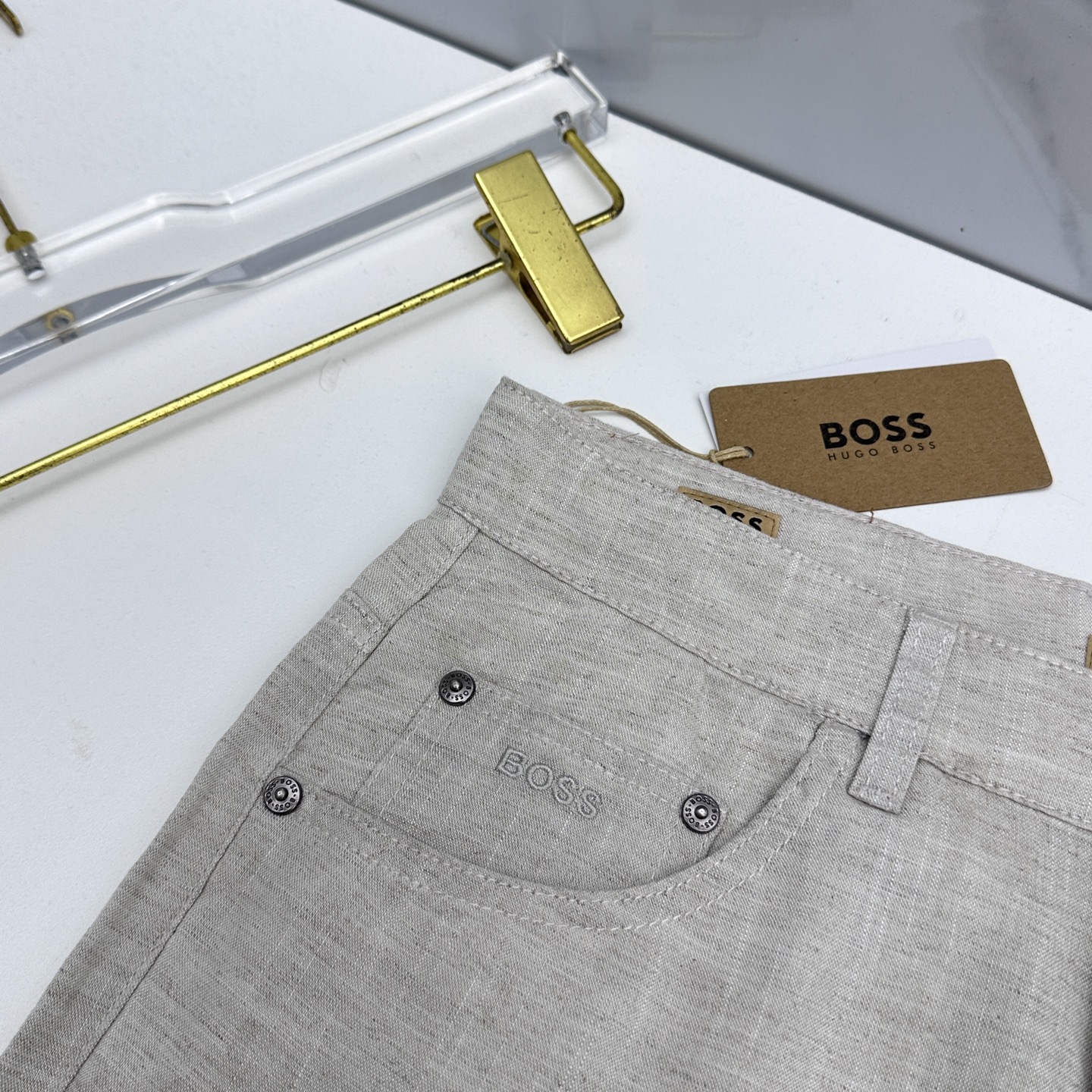 🆕BOSS 26ss春夏新品休闲裤西裤，官网同步发售，裤身工艺设计，客供亚麻辅料、高定面料，柔软丝滑，代
